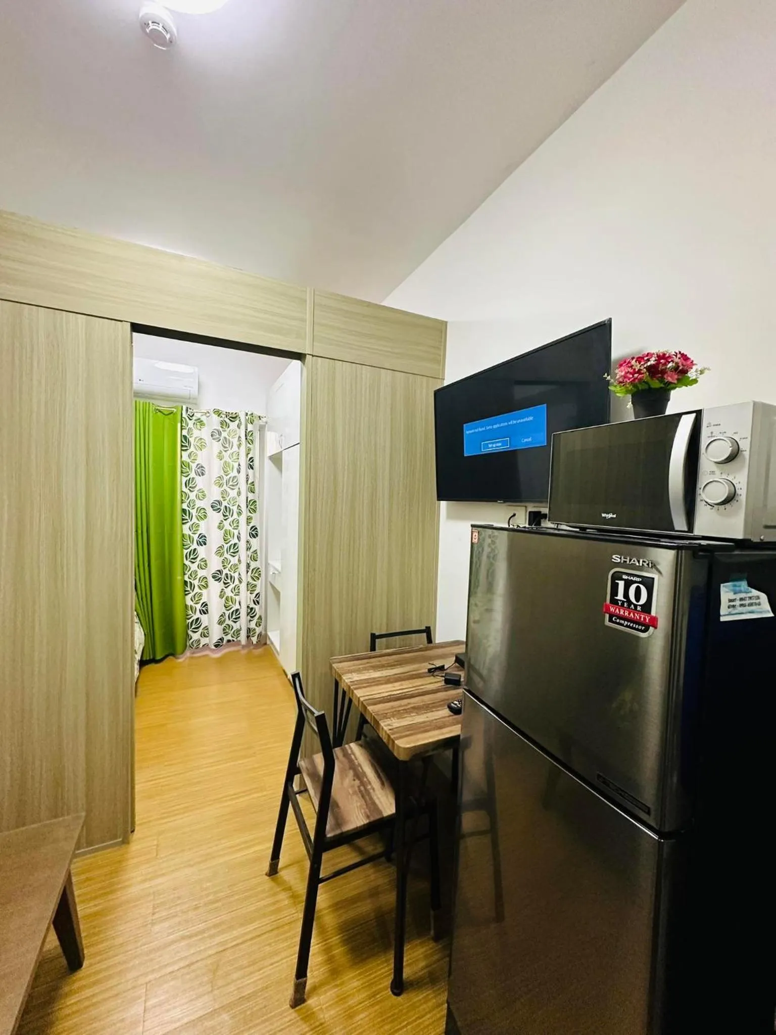 1bedroom With Balcony Taguig Near Bgc mc kinley