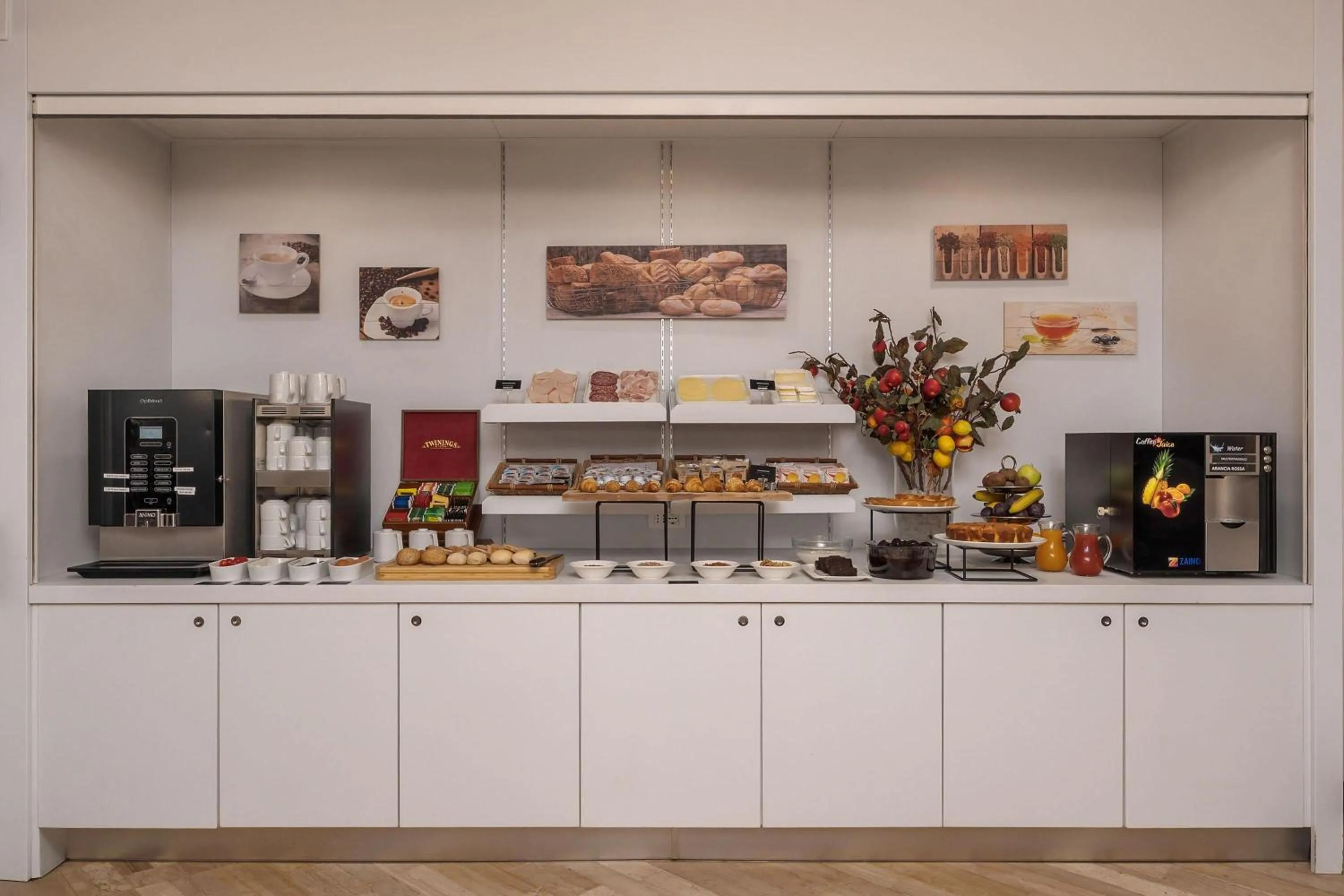 Restaurant/places to eat in B&B HOTEL Treviso Al Fogher