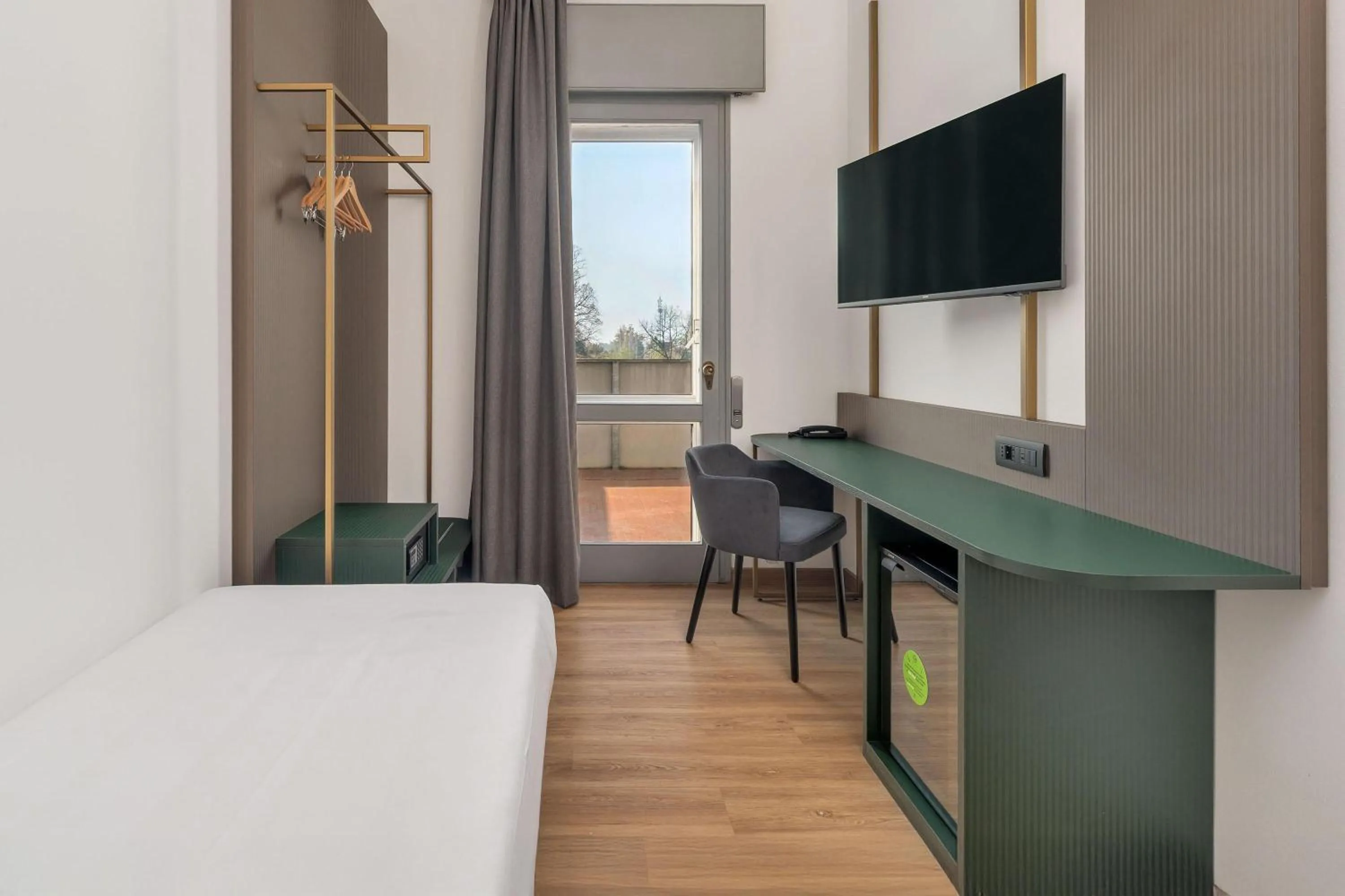 Photo of the whole room, Bed in B&B HOTEL Treviso Al Fogher