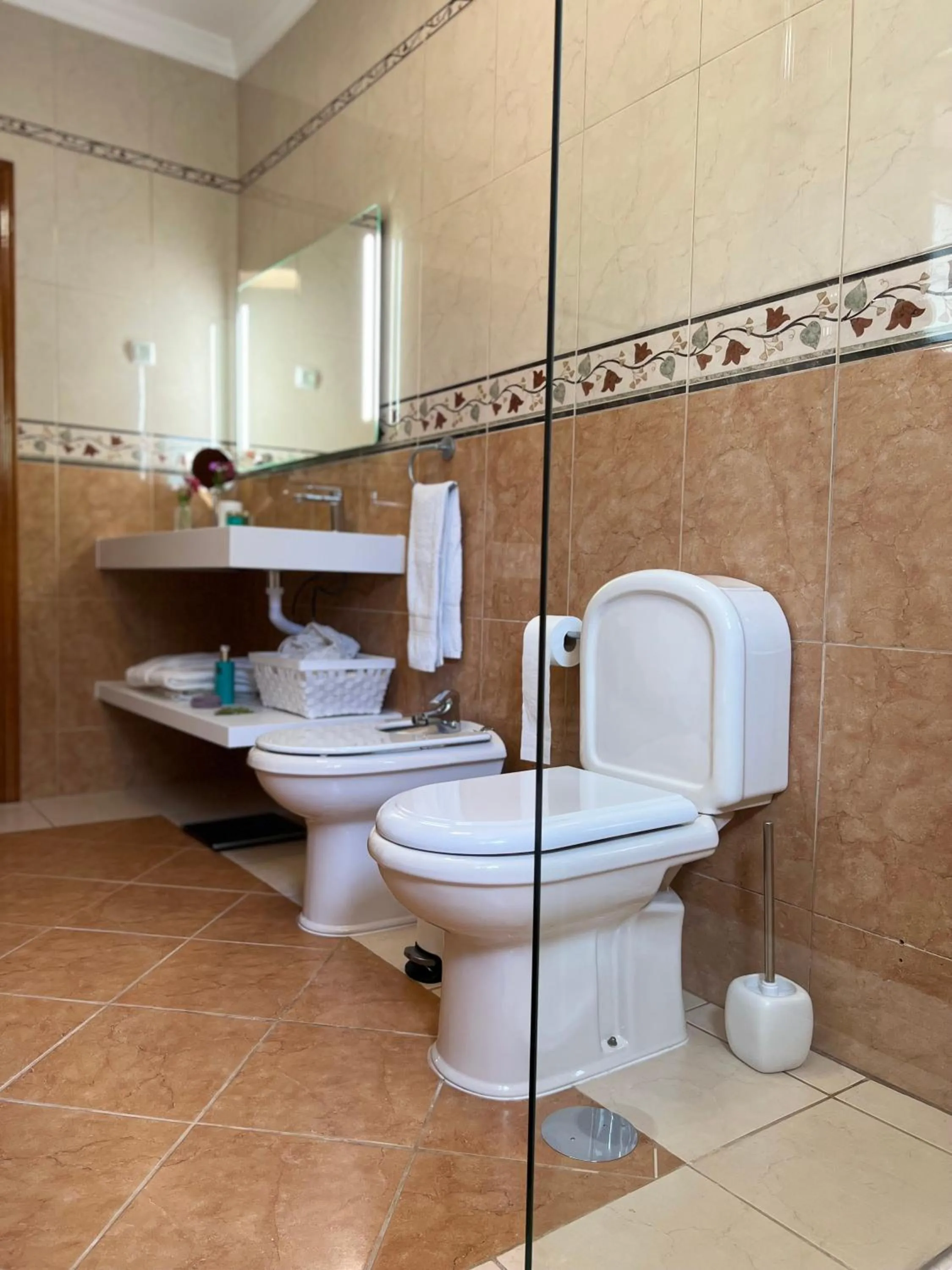 Toilet in Villa Tranberg Suites