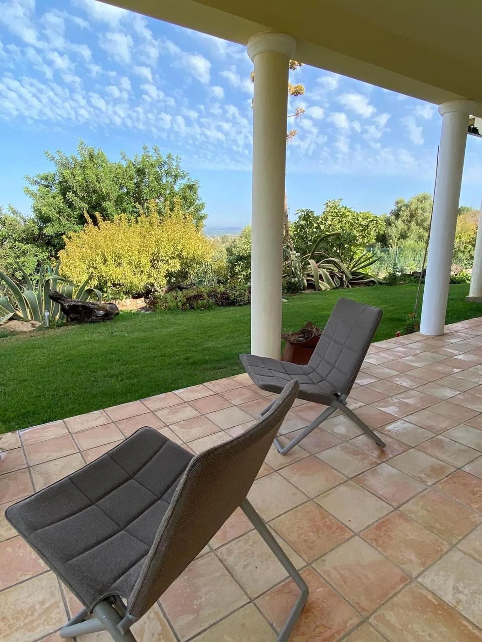 Seating area in Villa Tranberg Suites