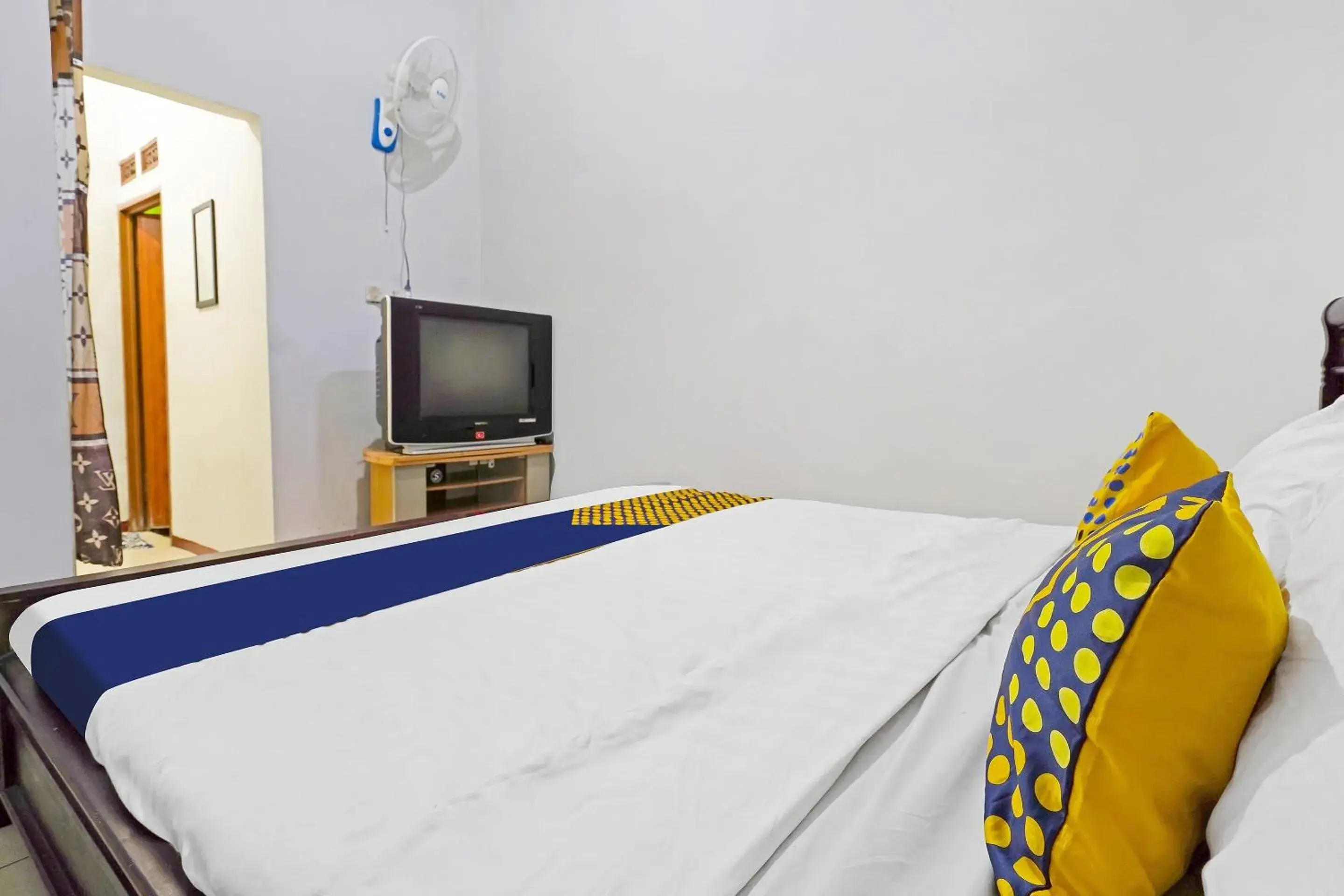 Budget Double Room in SPOT ON 91221 Pondok Nsn Syariah Budget Double Room in SPOT ON 91221 Pondok Nsn Syariah