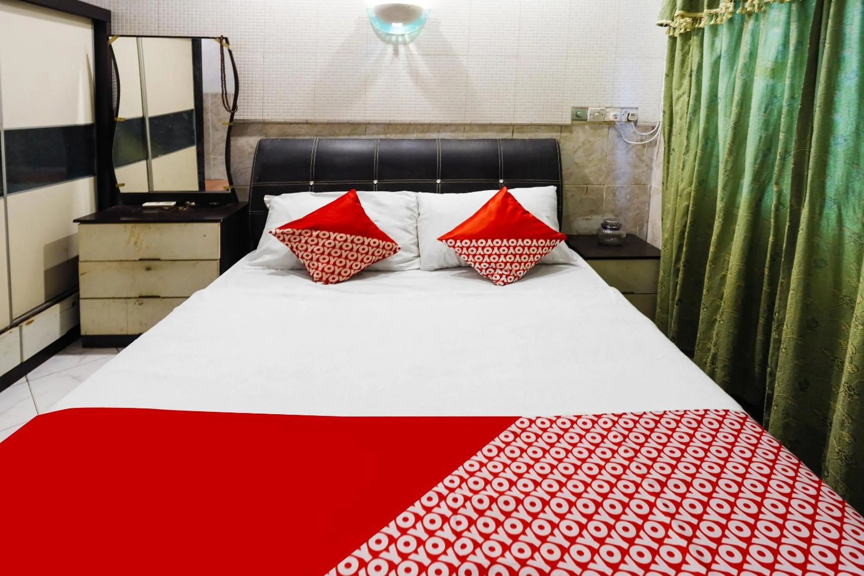 Bedroom, Bed in Hotel O Manisee 1 Homestay Syariah