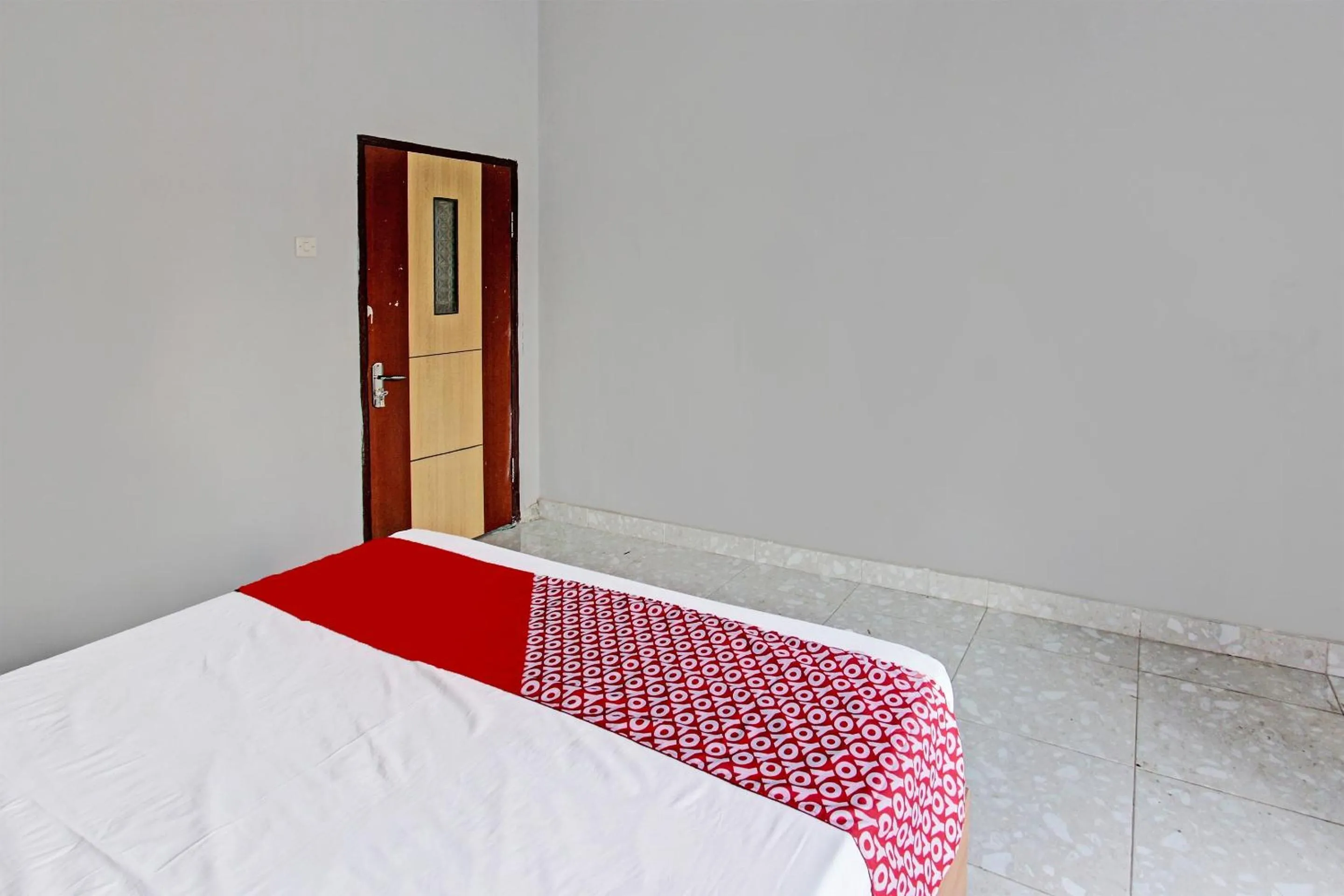 Bedroom in Hotel O J3