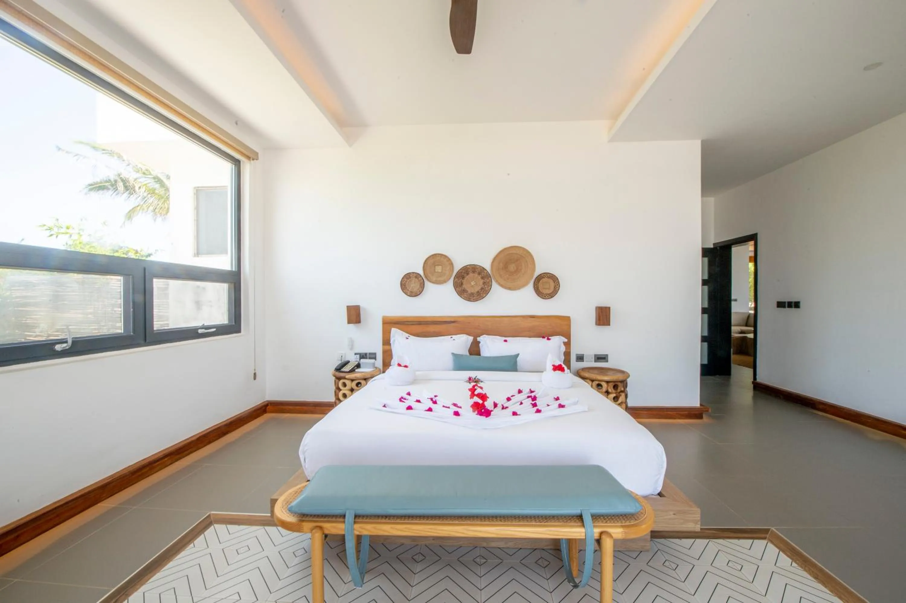 Photo of the whole room, Bed in Safira Blu Luxury Resort & Villas