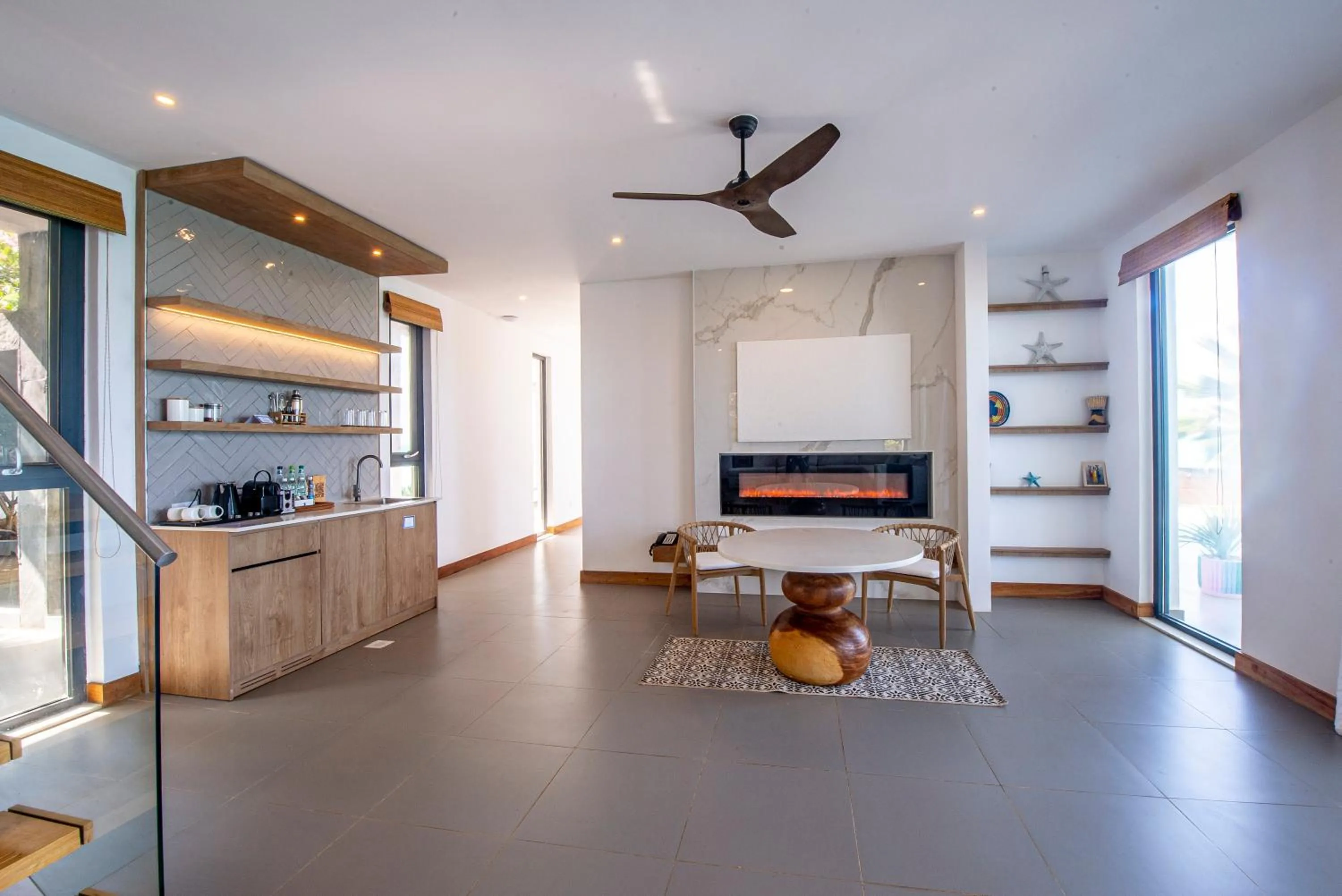 Kitchen or kitchenette in Safira Blu Luxury Resort & Villas