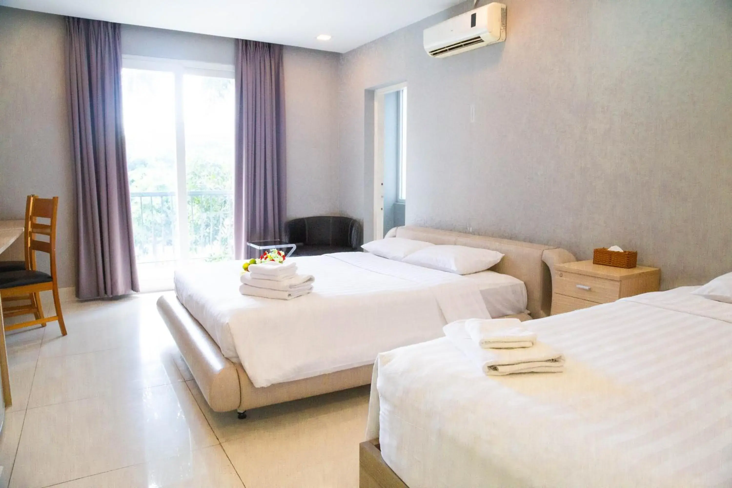 Deluxe Family Room in Collection O Sunshine Garden Hotel Deluxe Family Room in Collection O Sunshine Garden Hotel