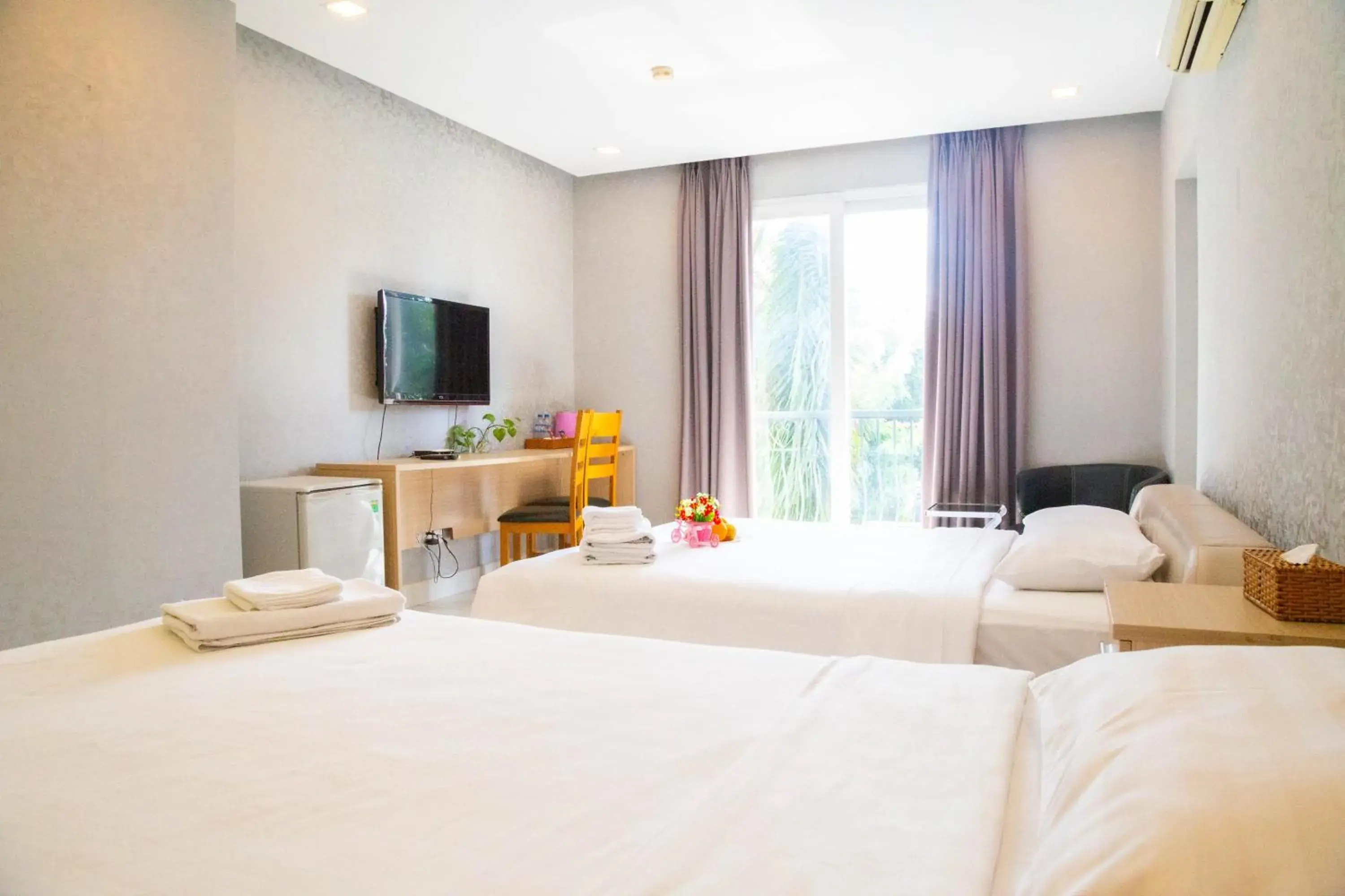 Deluxe Family Room in Collection O Sunshine Garden Hotel Deluxe Family Room in Collection O Sunshine Garden Hotel