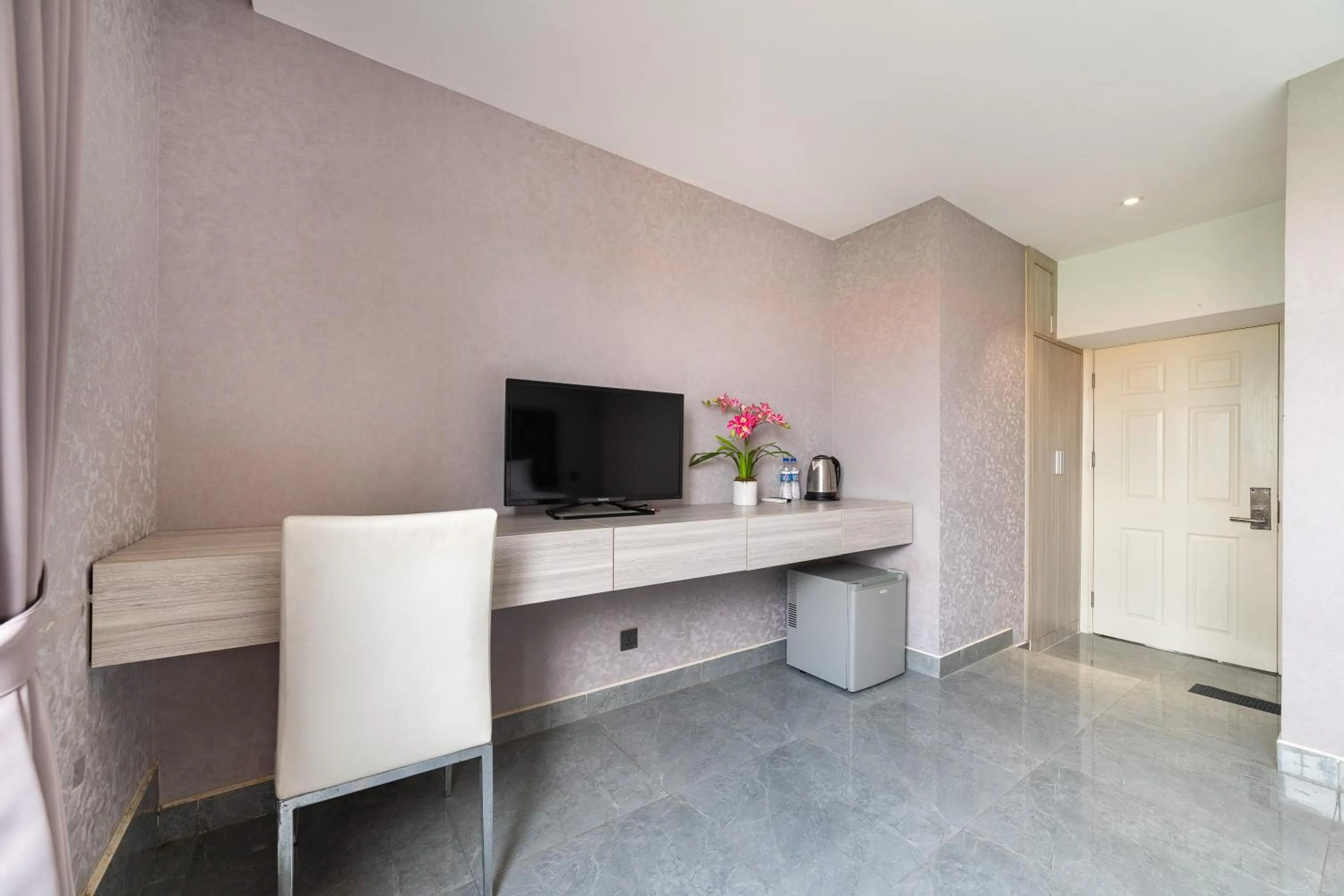 TV and multimedia in Collection O Sunshine Garden Hotel