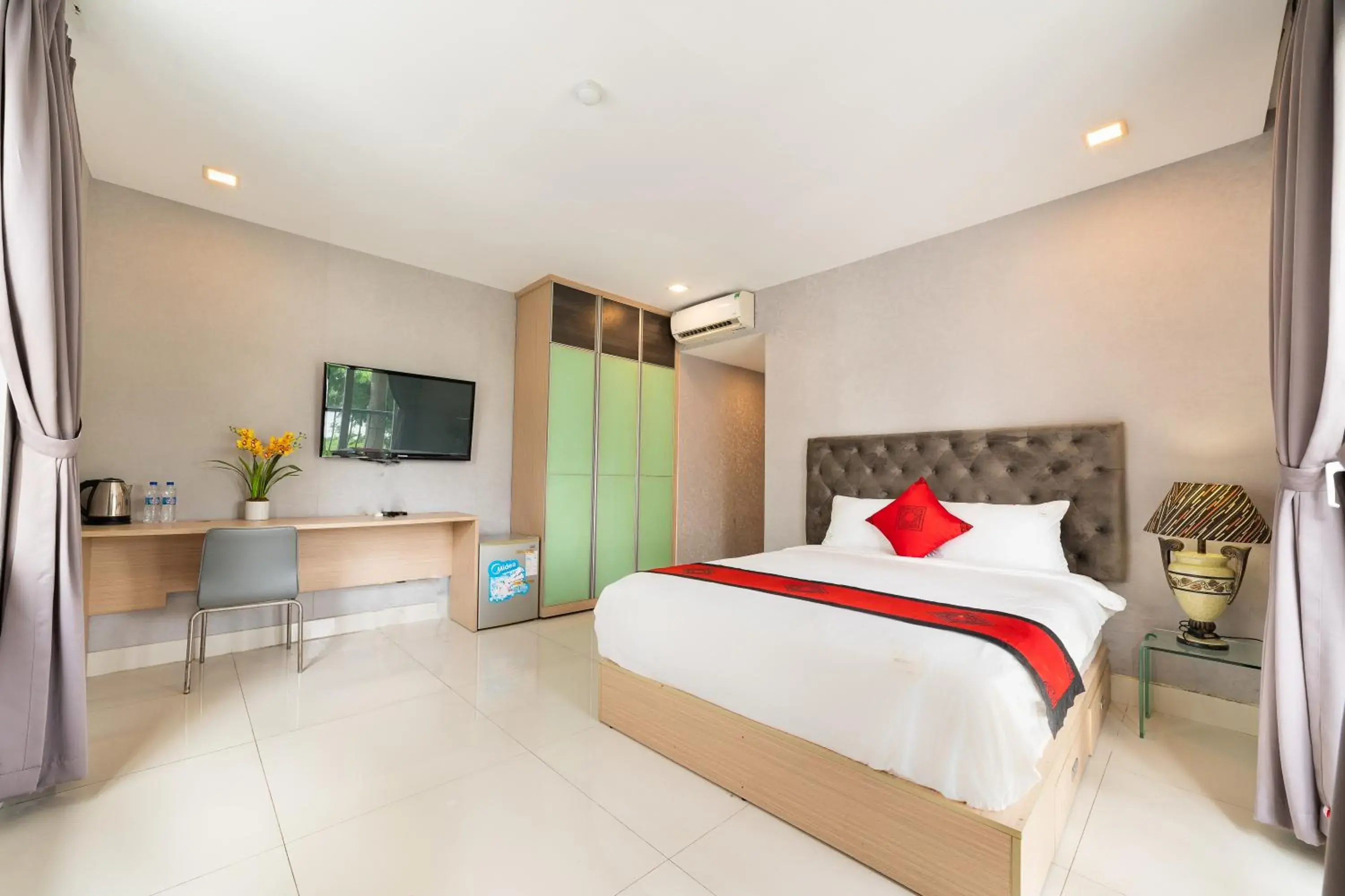 Standard Double Suite in Collection O Sunshine Garden Hotel Standard Double Suite in Collection O Sunshine Garden Hotel