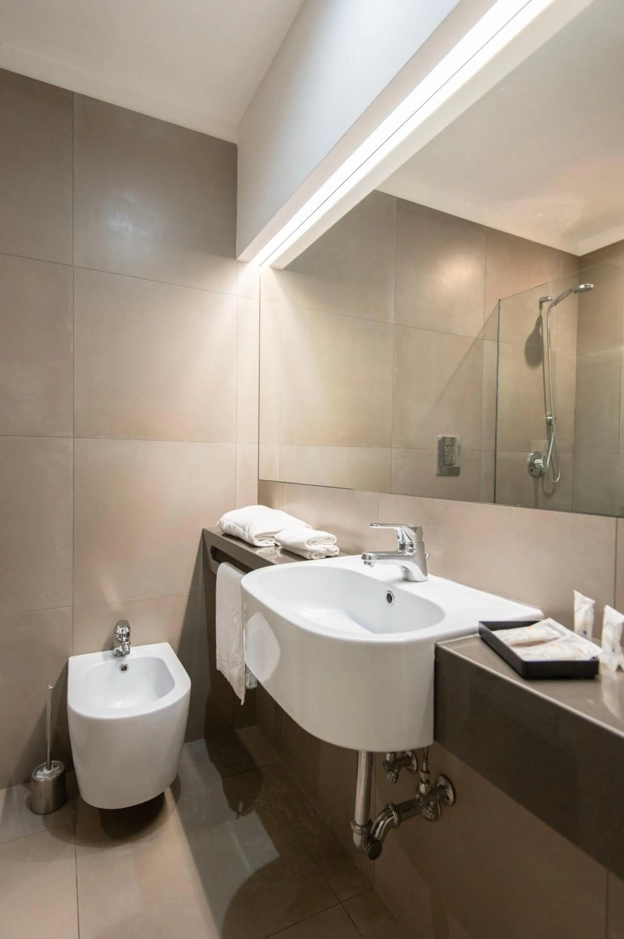 Bathroom in Hotel Europa