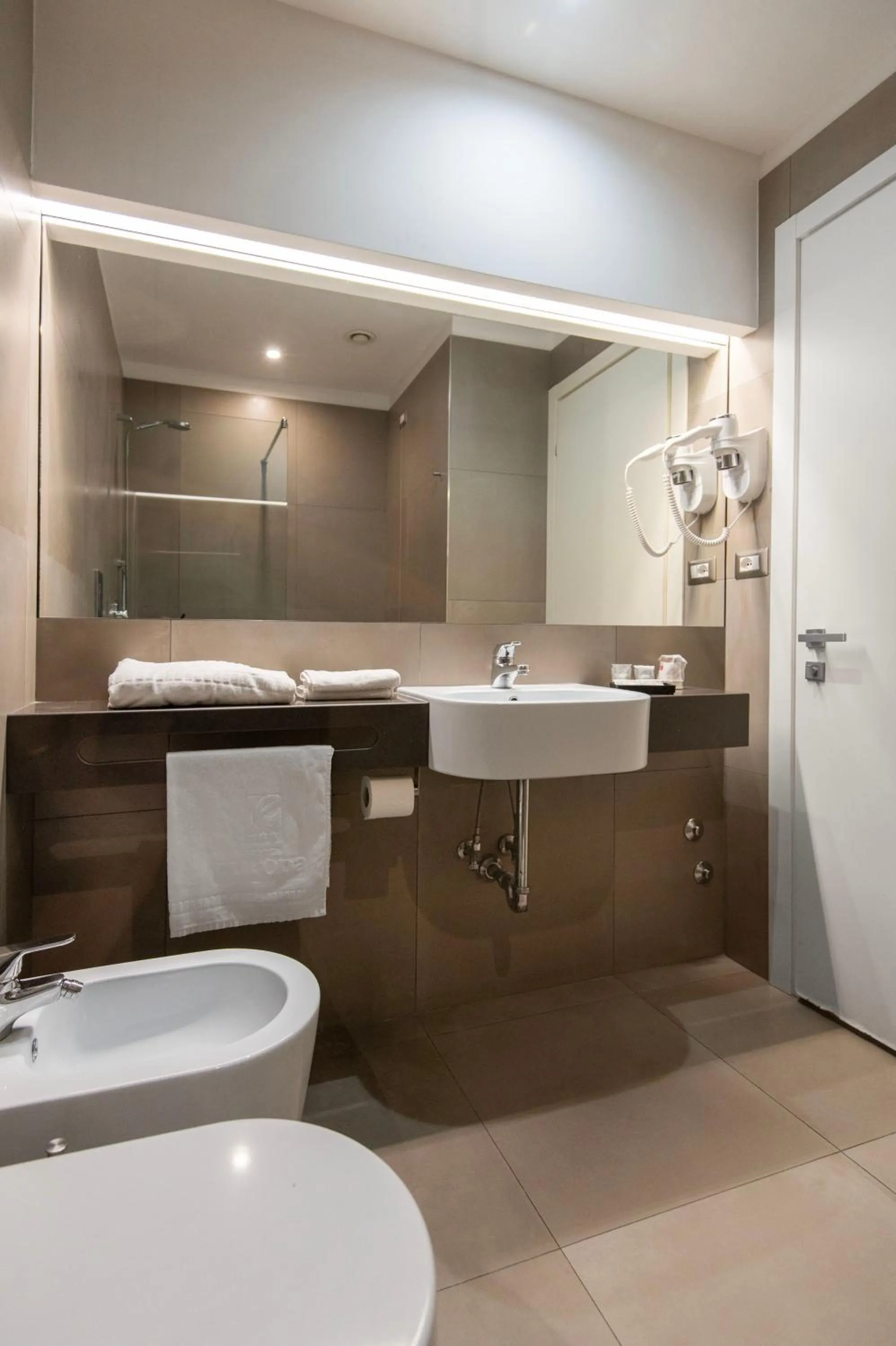 Bathroom in Hotel Europa