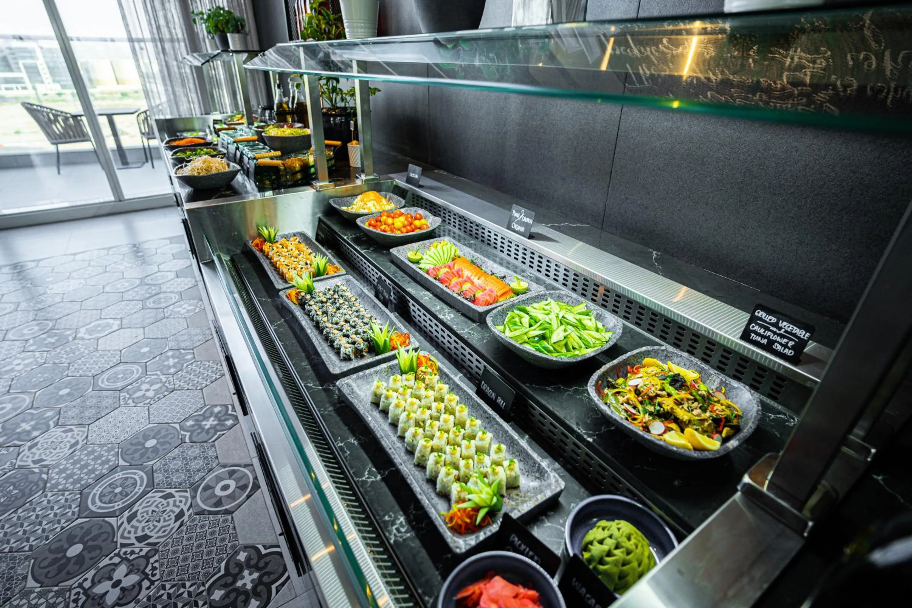 Restaurant/places to eat in Movenpick Jumeirah Village Triangle