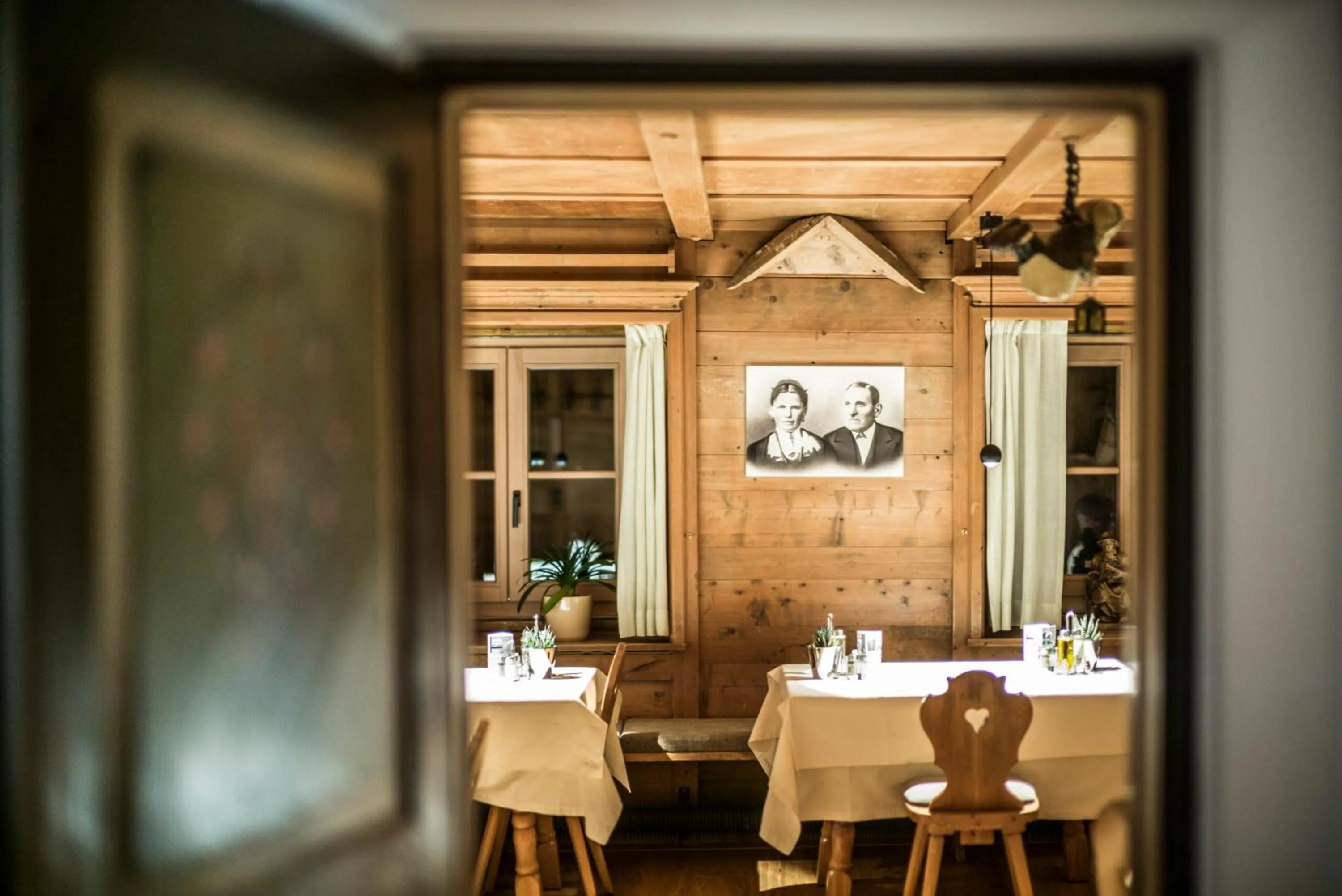 Restaurant/places to eat in Hotel Platz