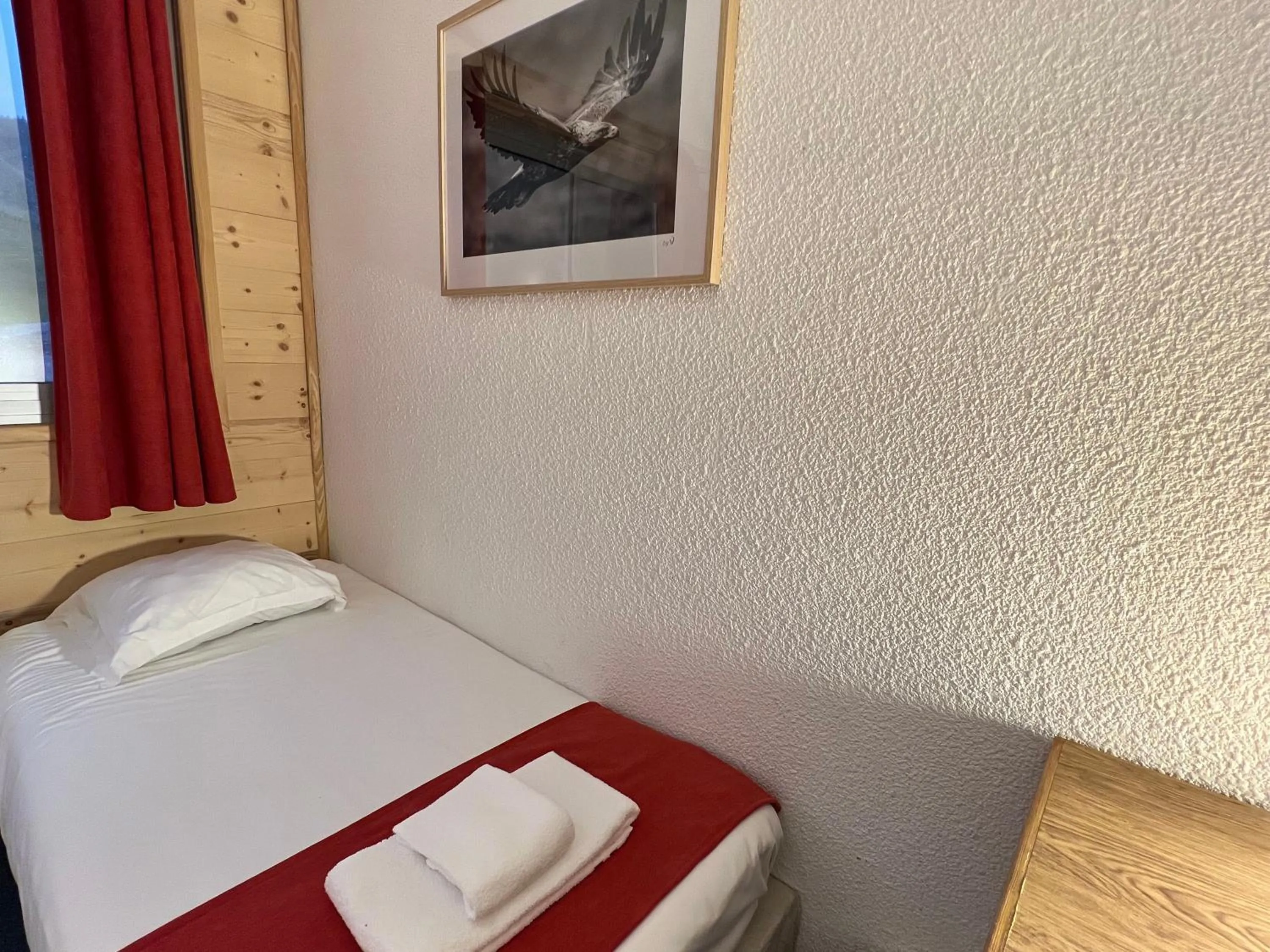 Bed in Le Balcon des Ecrins