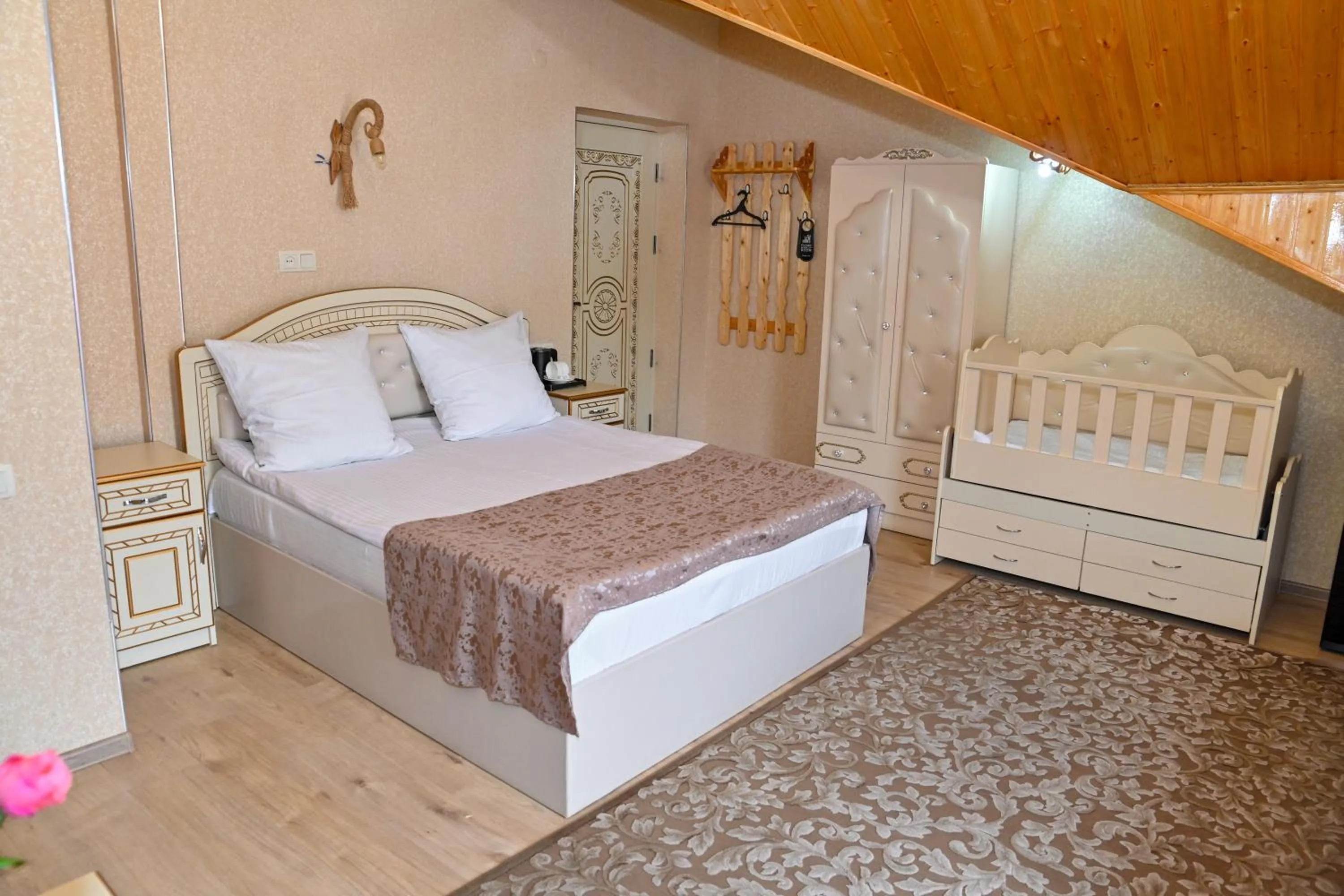 Bed in Har-Mar Hotel