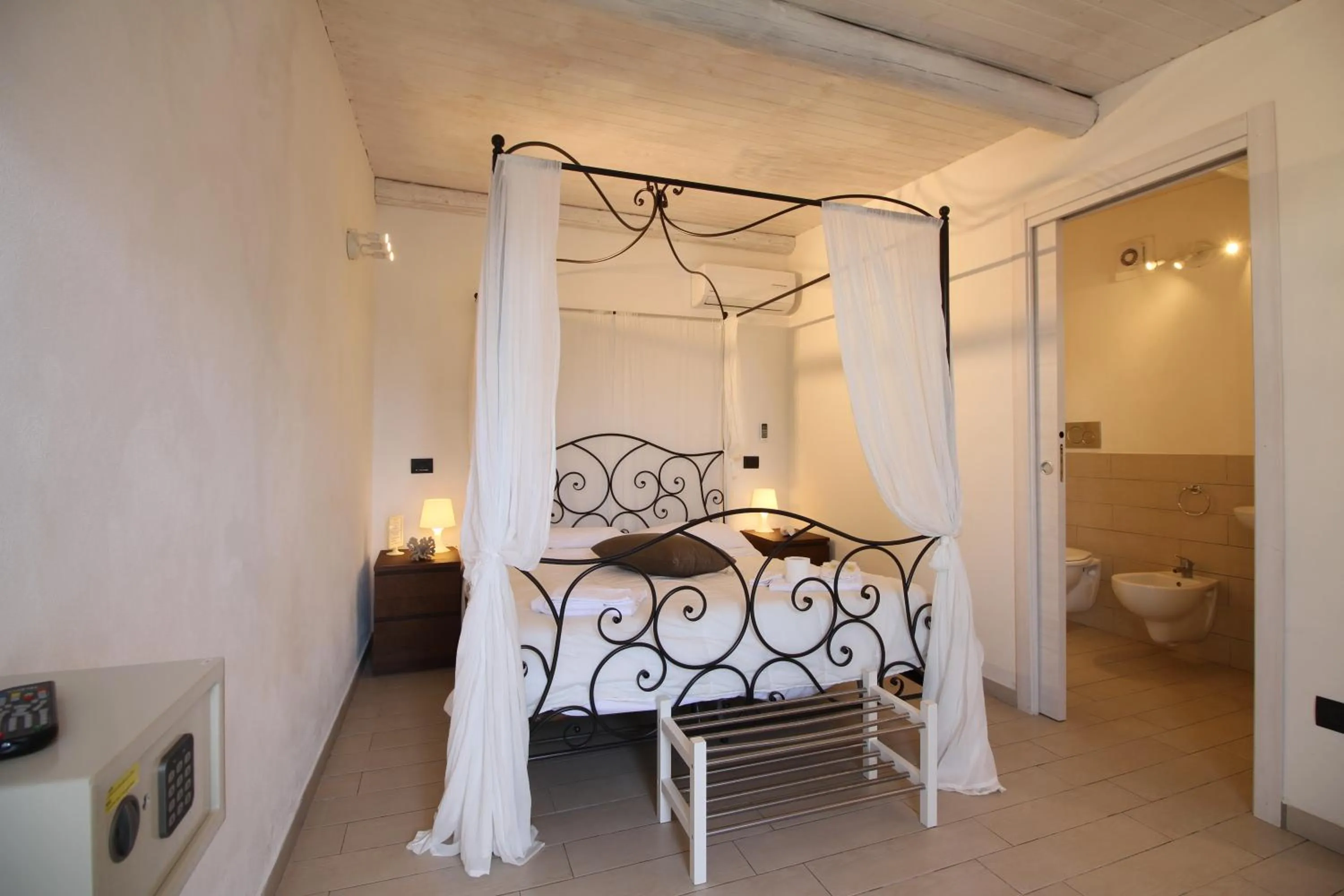 Photo of the whole room in Hotel Noto Marina e Spa