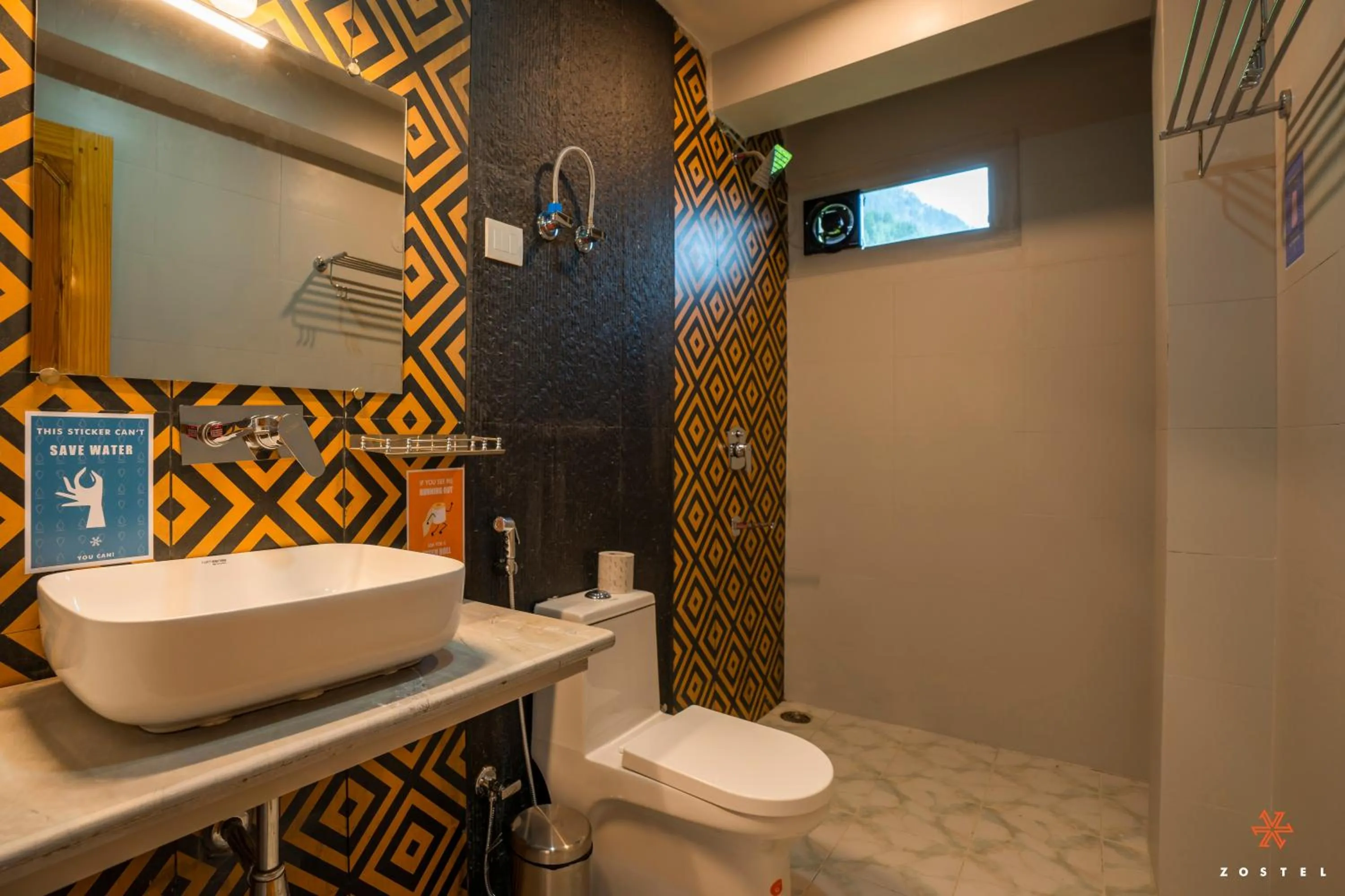 Bathroom in Zostel Manali, Vashisht