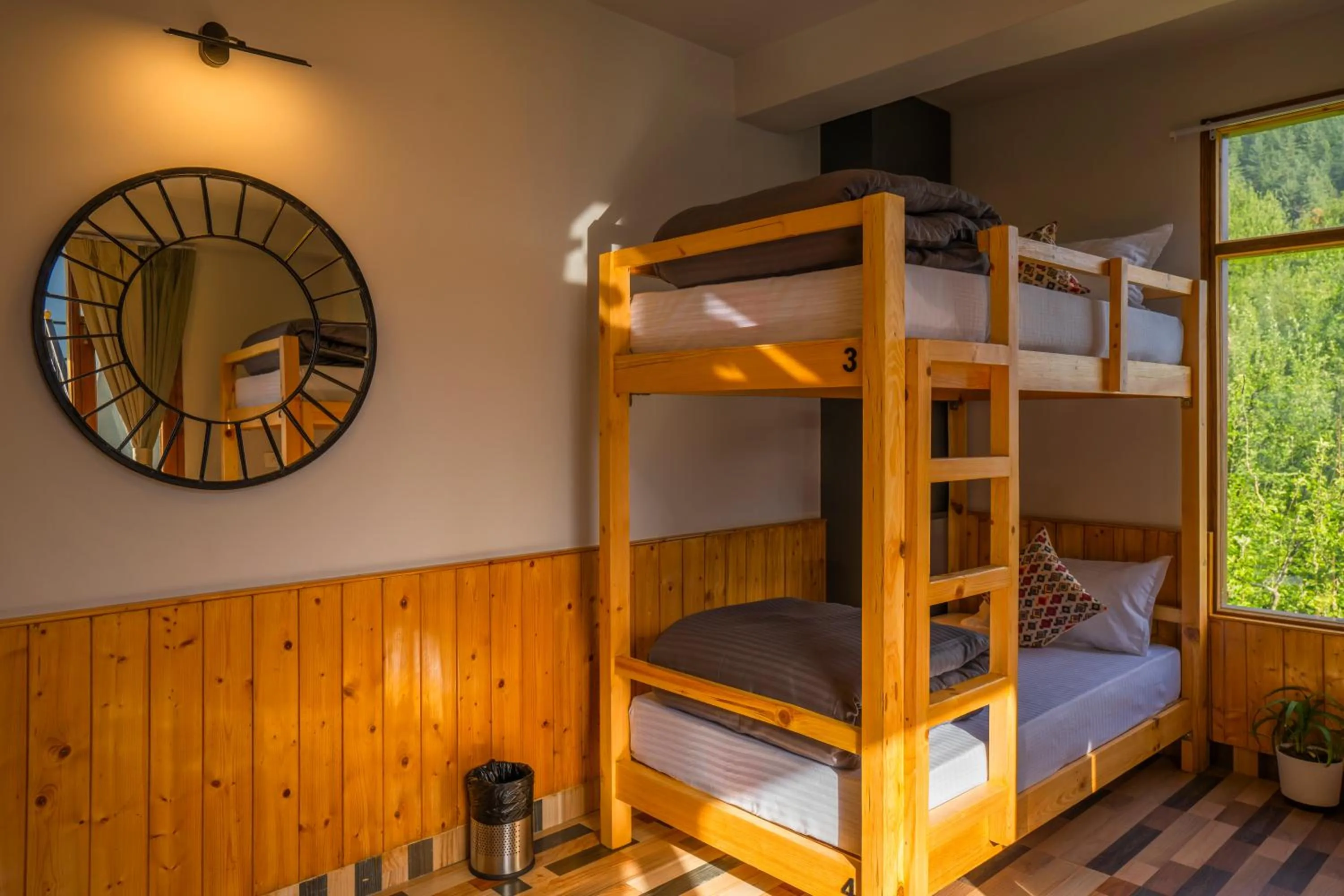 bunk bed, Bed in Zostel Manali, Vashisht