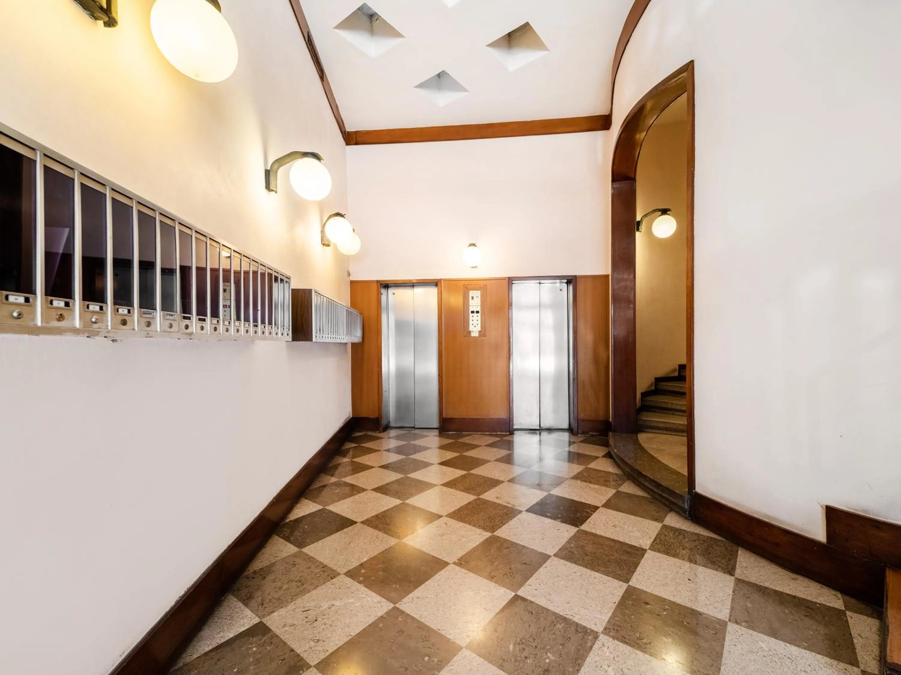 Property building in Milan Adore