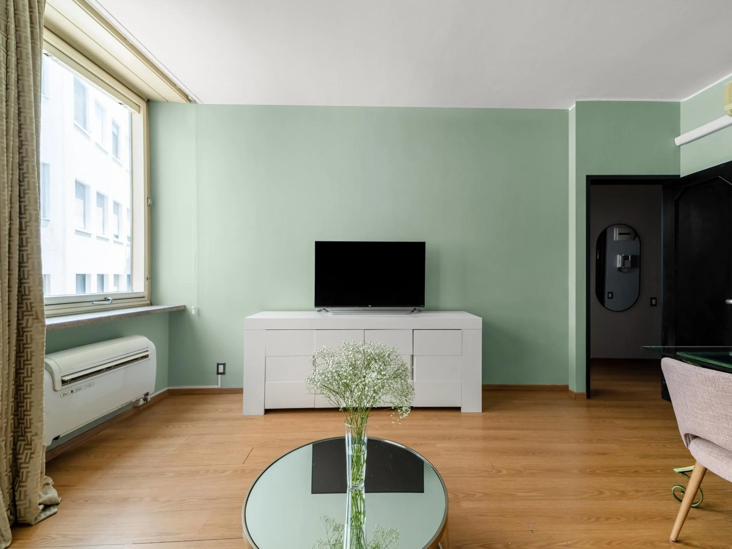 TV and multimedia in Milan Adore