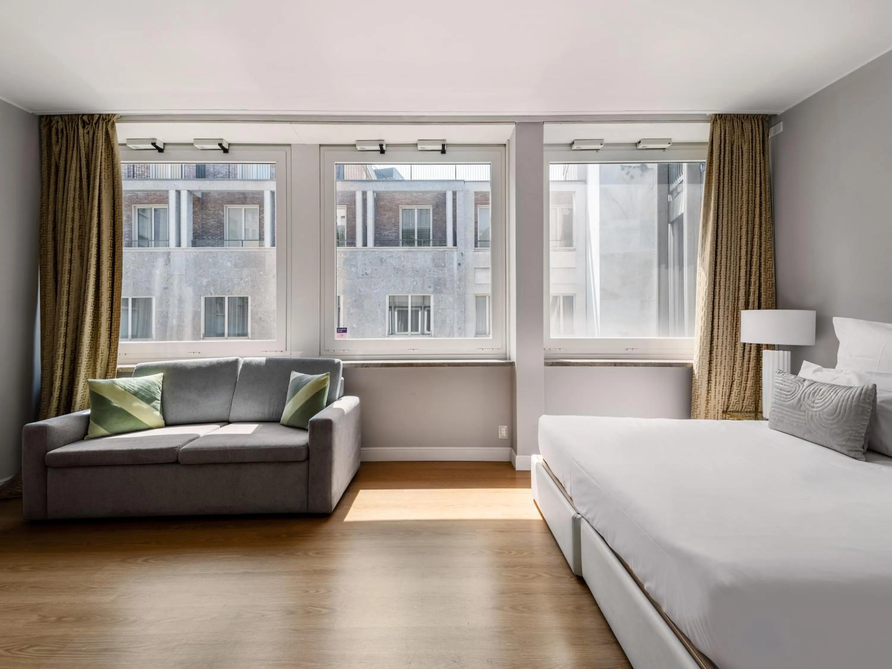 Other, Bed in Milan Adore