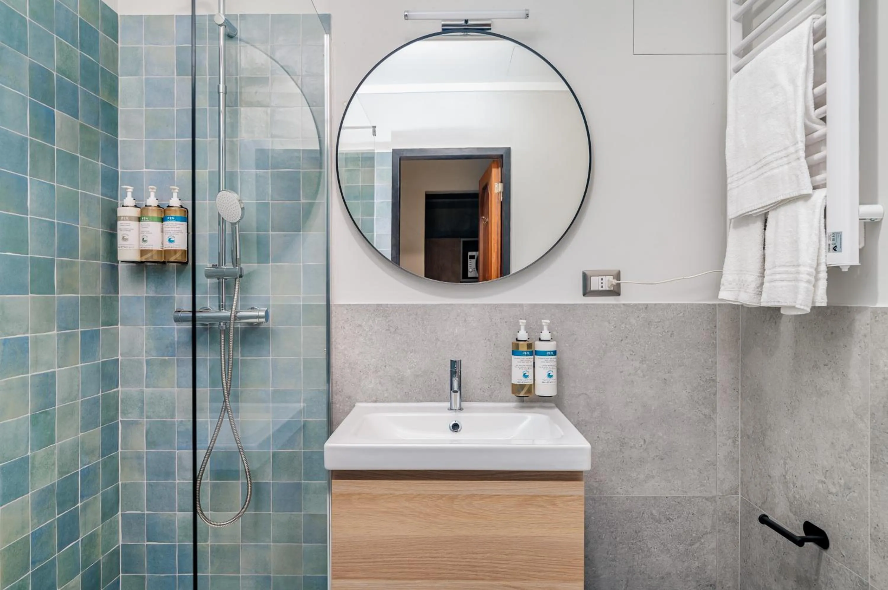 Bathroom in Milan Adore