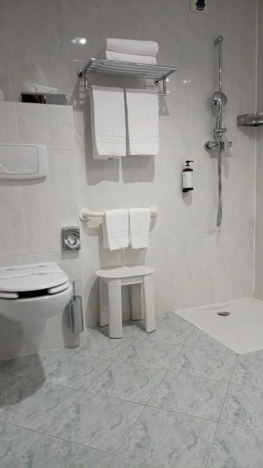 Bathroom in Phi Hotel Cavalieri