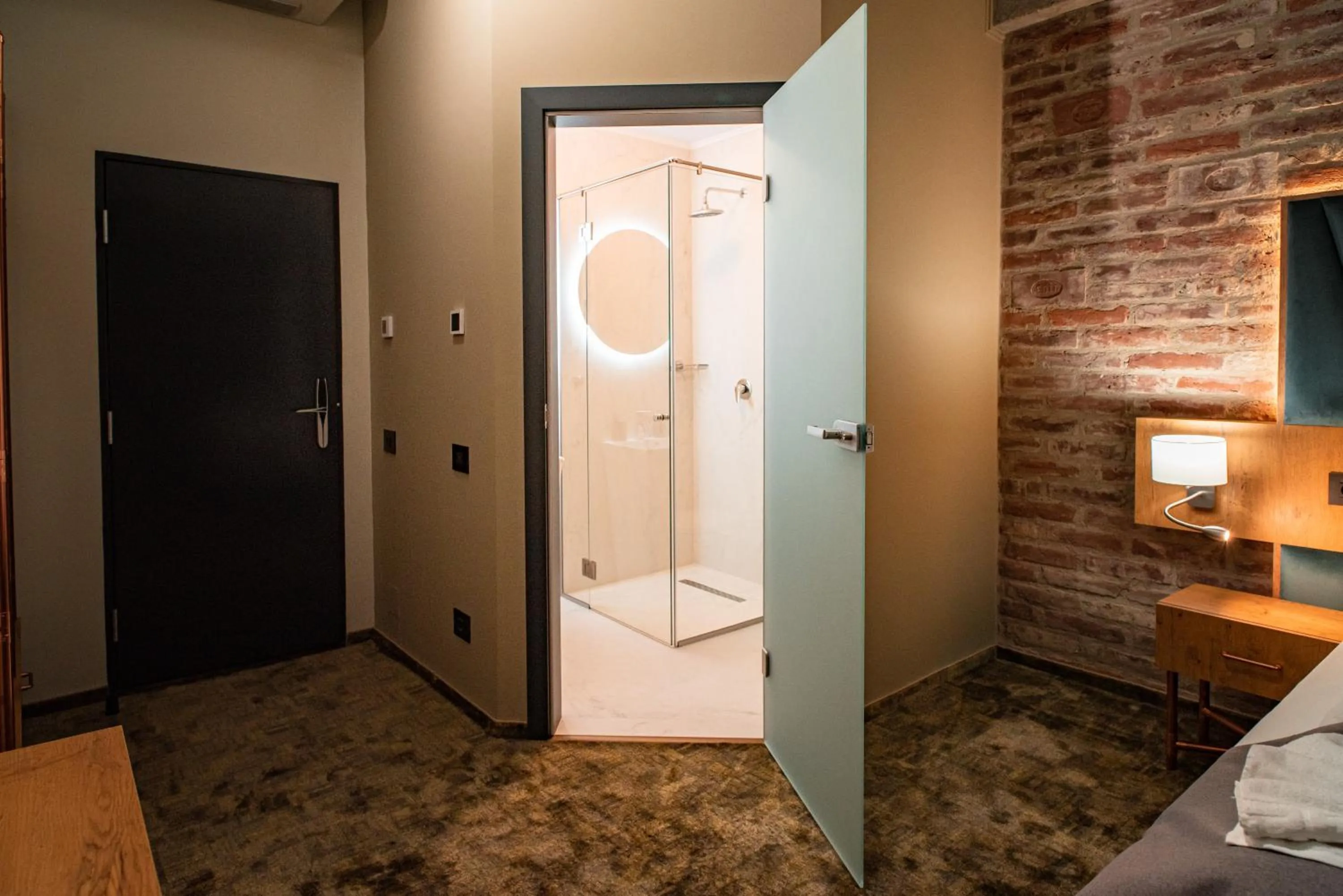 Bed in Mustang Boutique Rooms