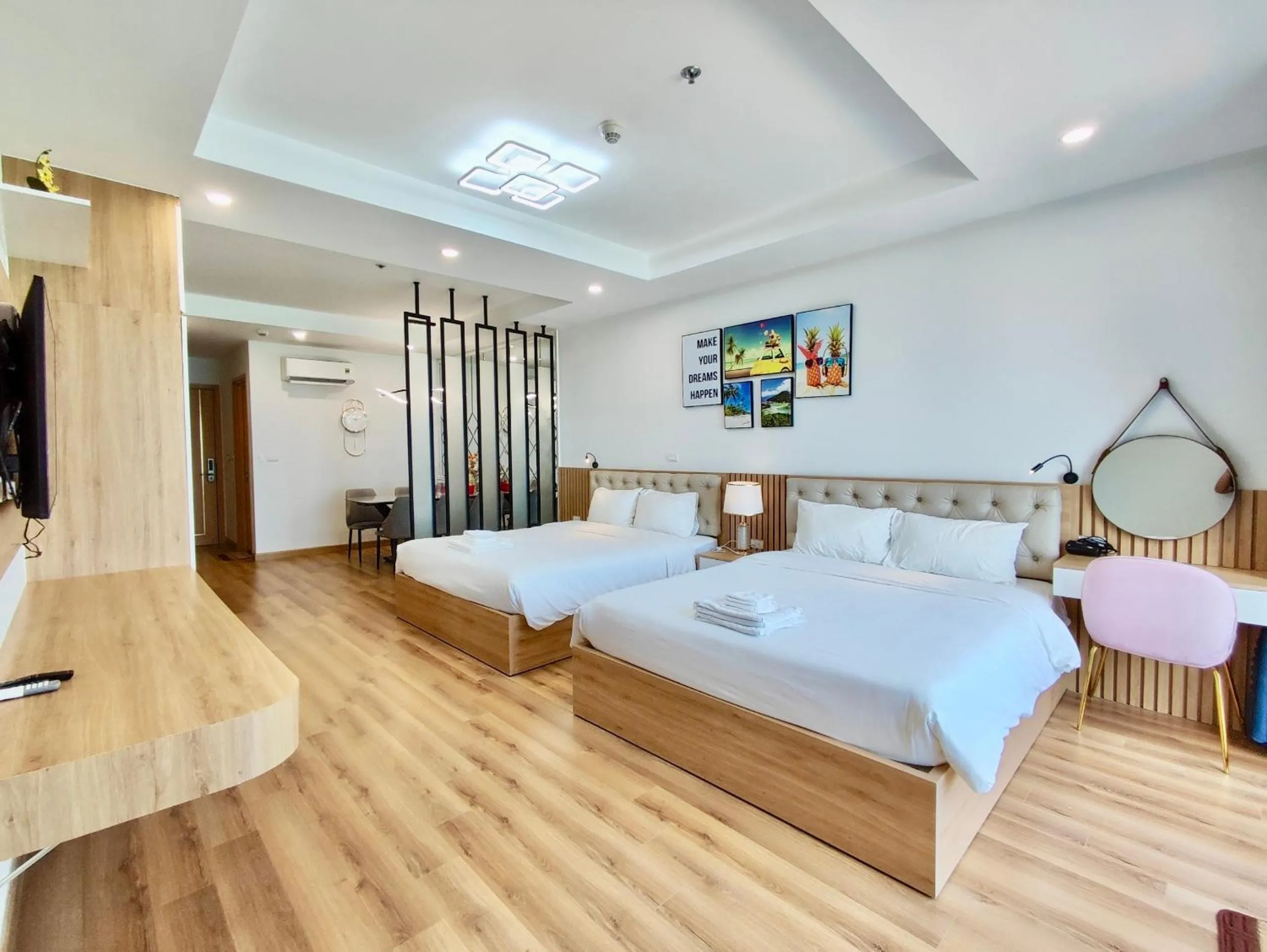 Property building, Bed in TMS Sea Condotel View Biển