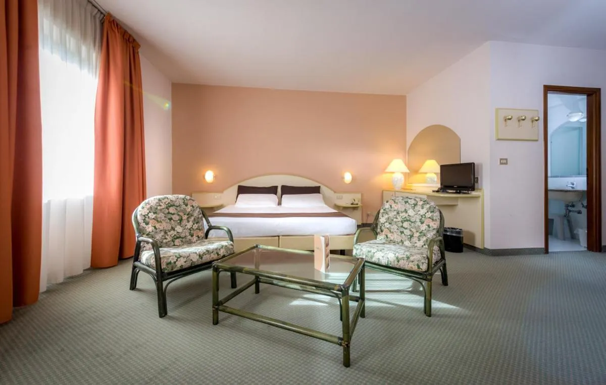 Bed in Hotel Des Alpes