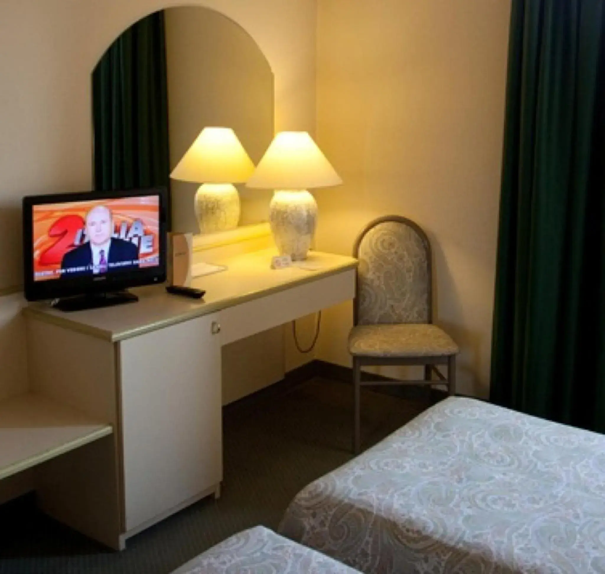 Twin Room in Hotel Des Alpes Twin Room in Hotel Des Alpes