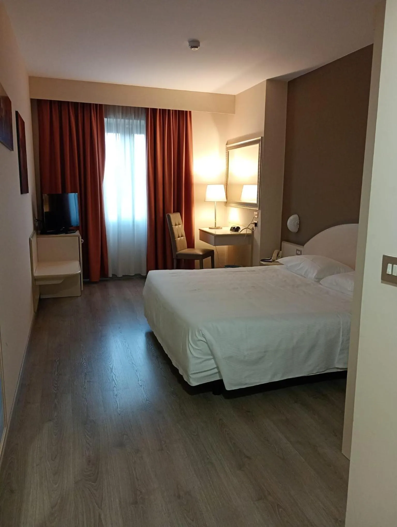 Bed in Hotel Des Alpes