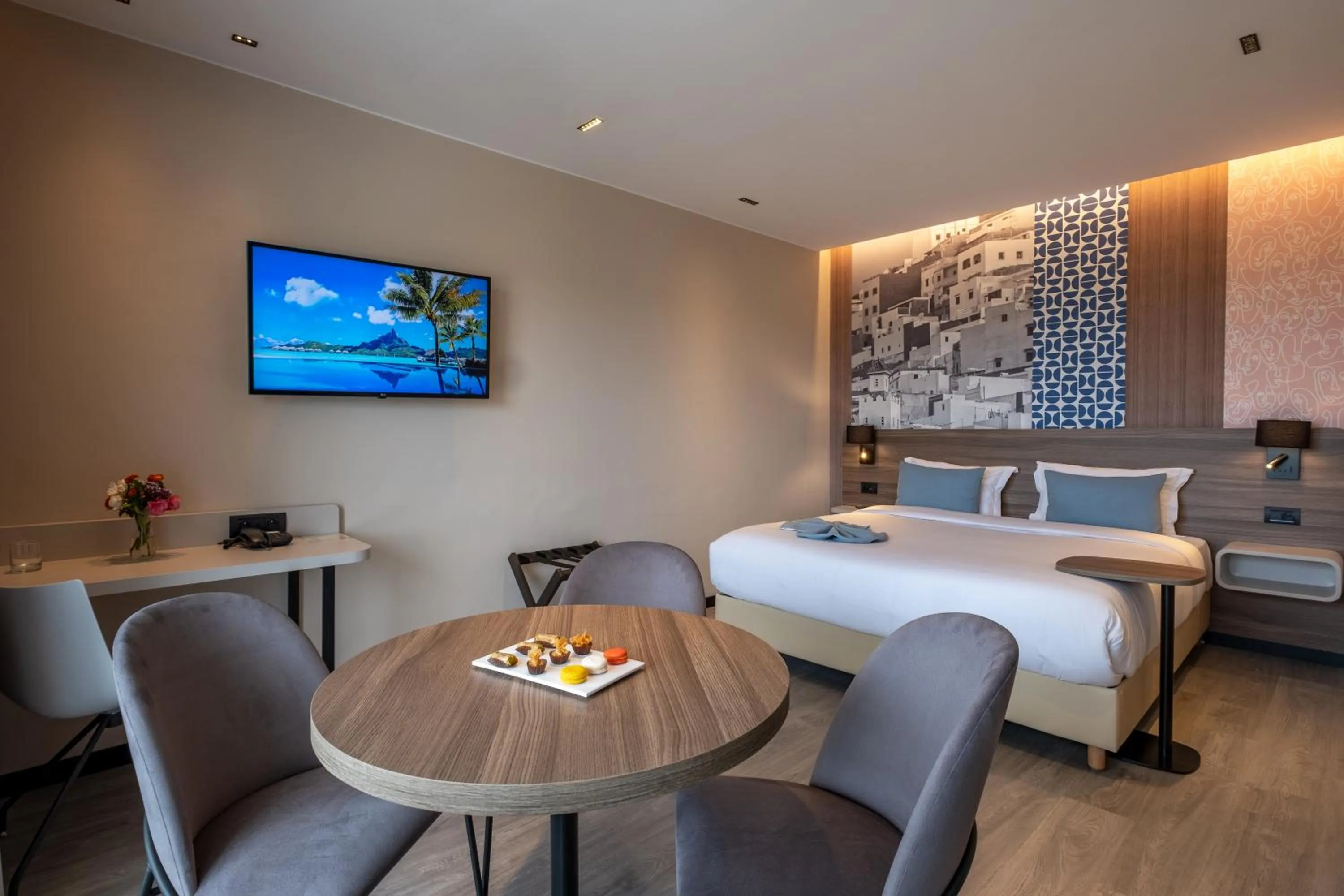 Bedroom, Bed in Occidental Tanger