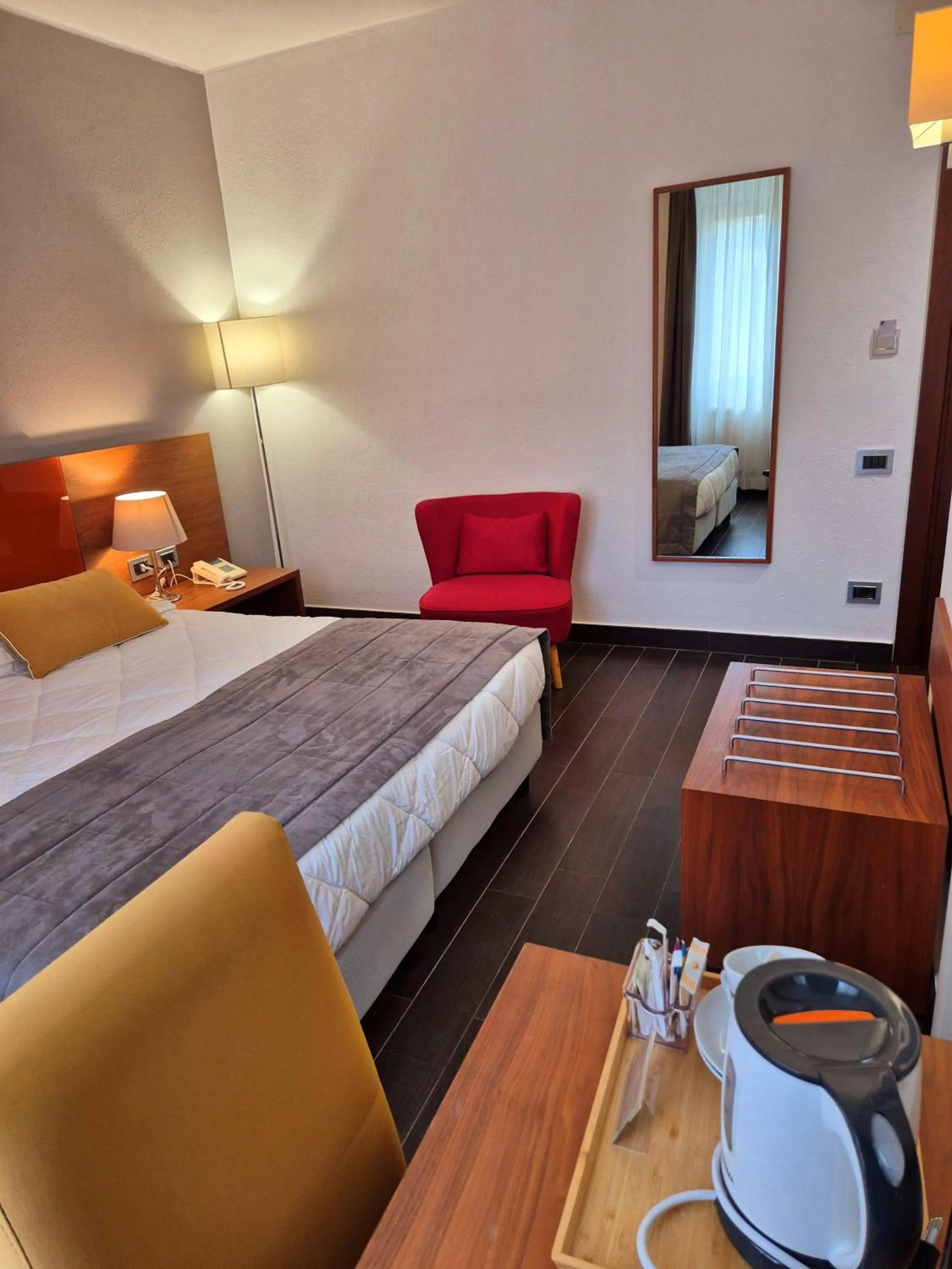 Bedroom, Bed in Hotel Sandalia