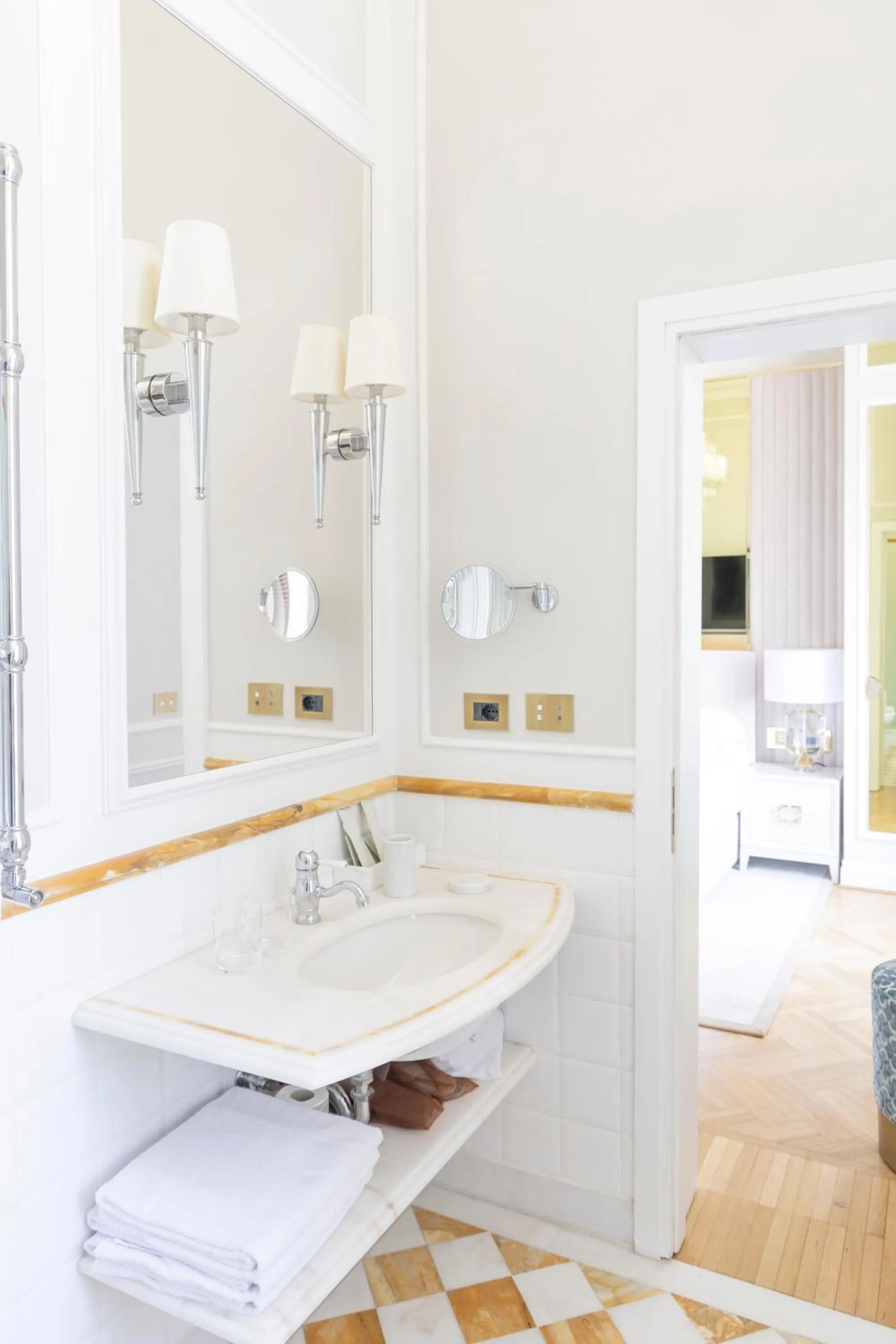 Bathroom in Grand Hotel Principe Di Piemonte