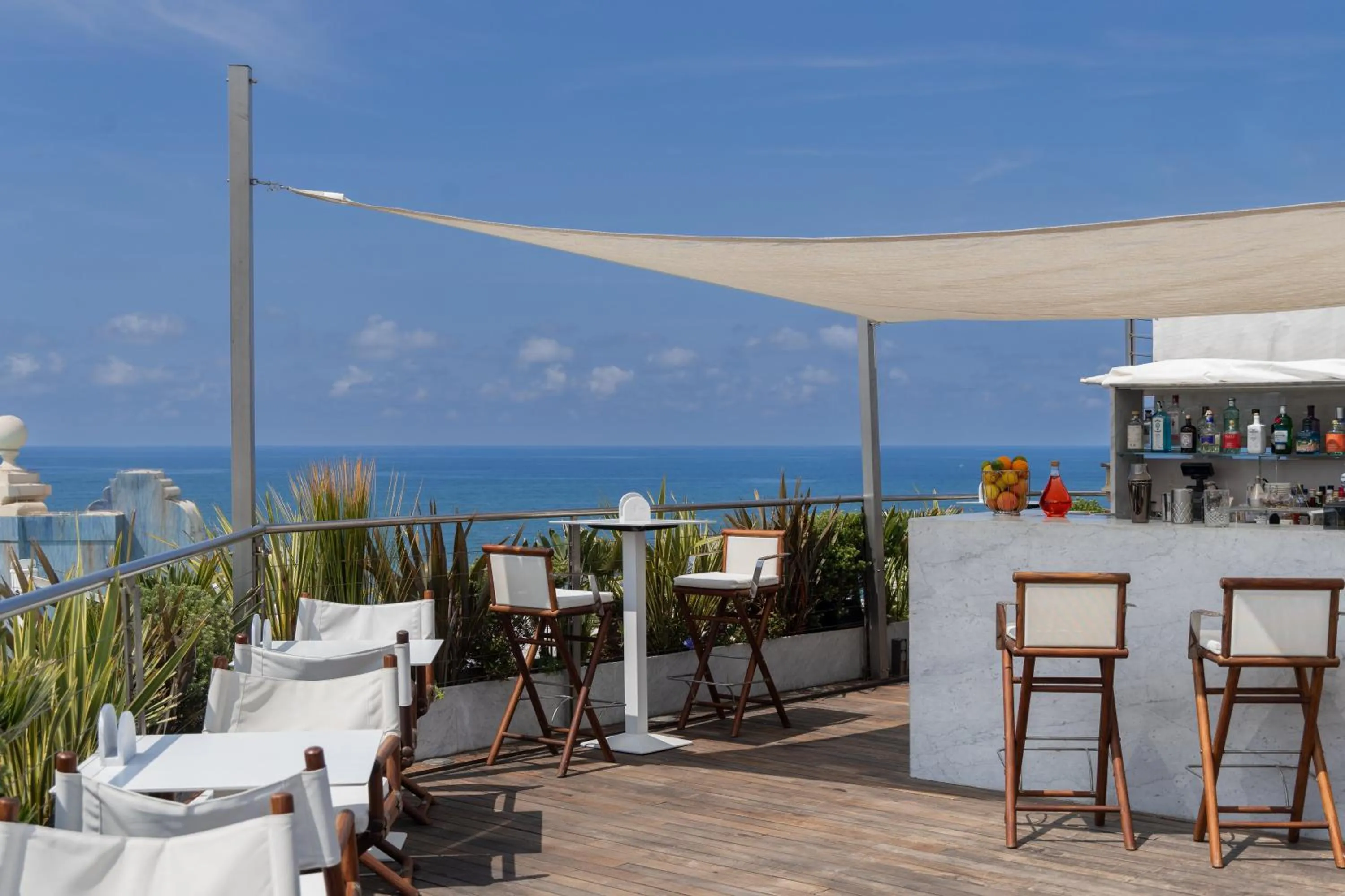 Lounge or bar in Grand Hotel Principe Di Piemonte