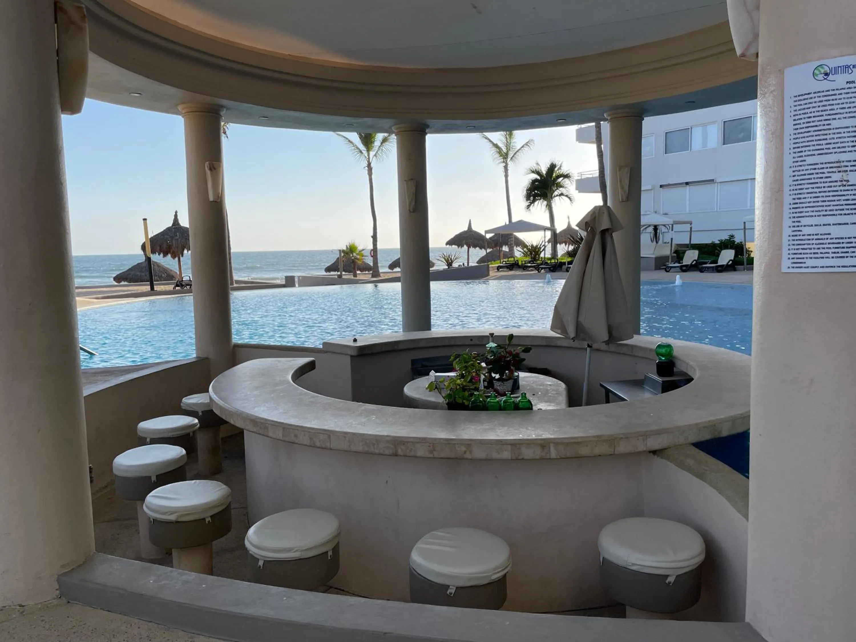 Garden in Quintas Del Mar II condominio con vista al mar