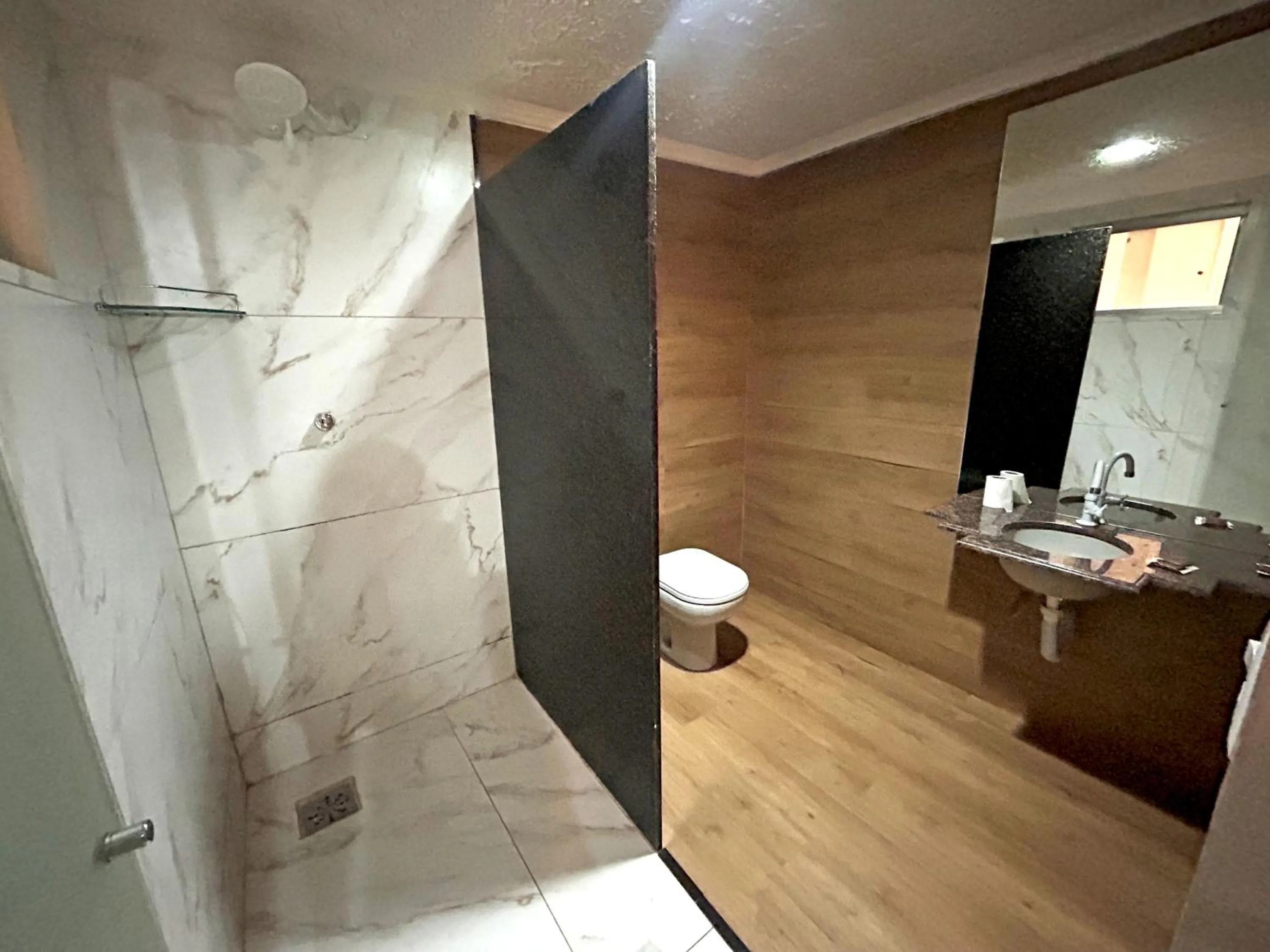 Bathroom in Lamour Hotel