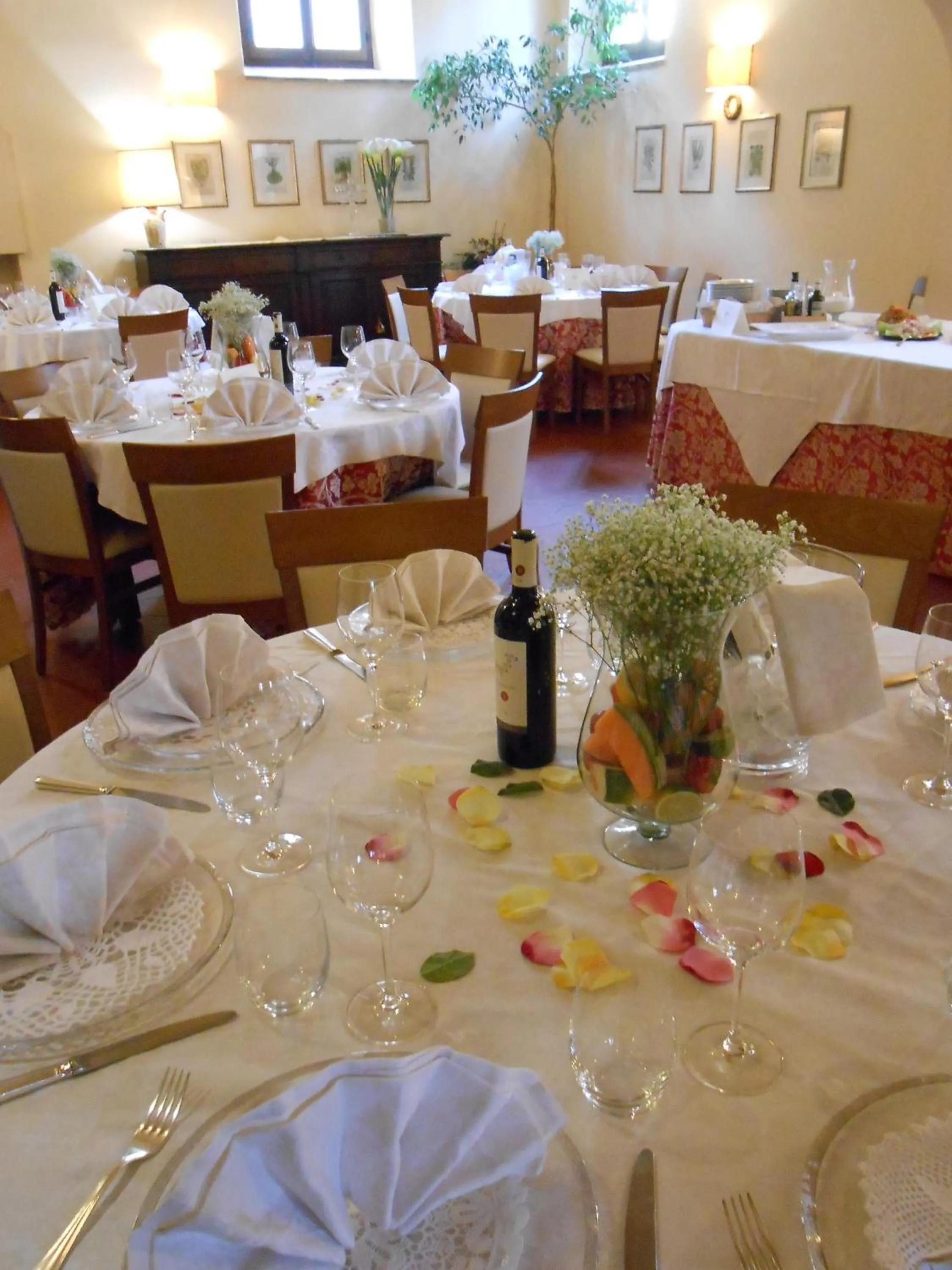 Restaurant/places to eat in Lo Spedalicchio