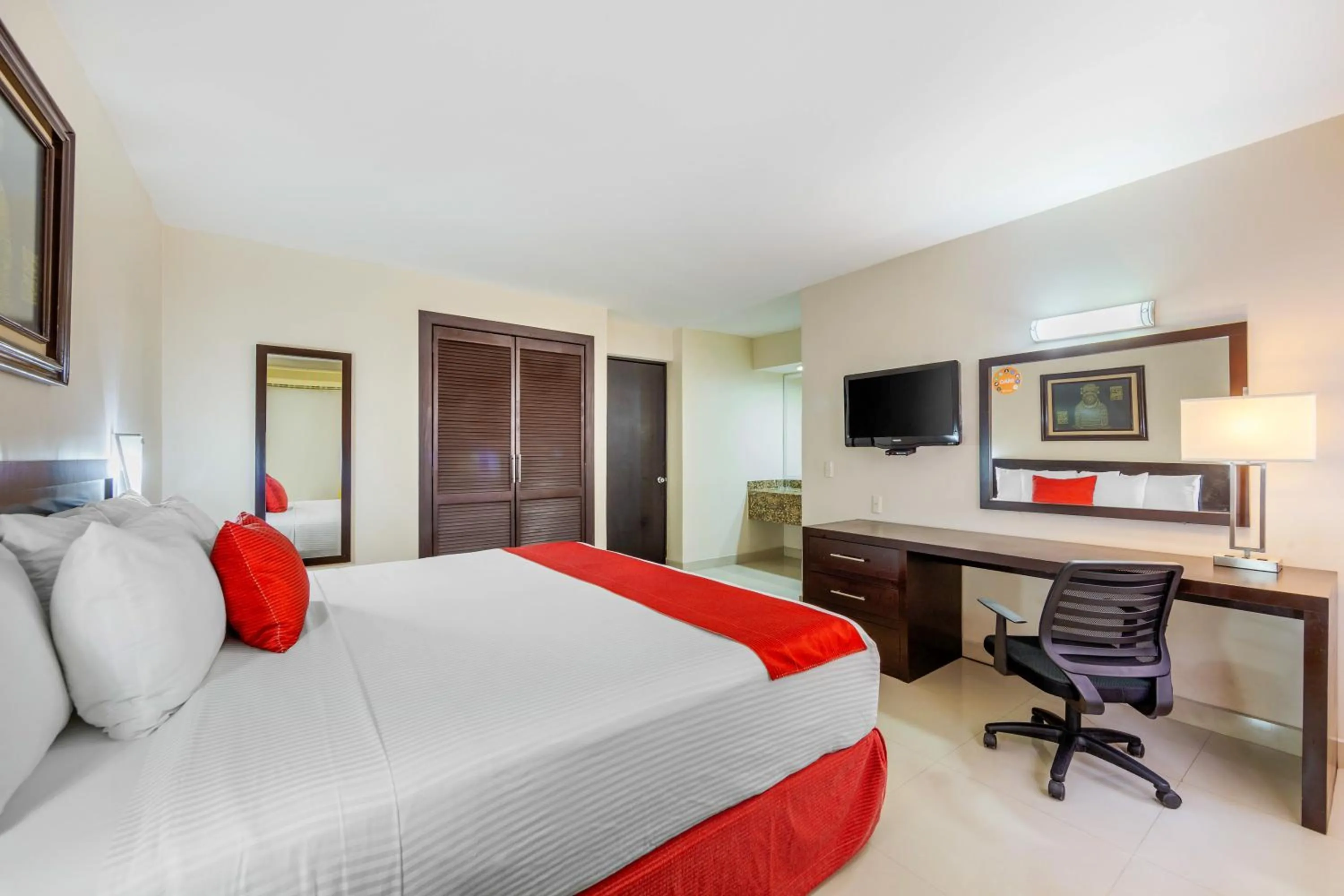 TV and multimedia, Bed in Eco City Hoteles