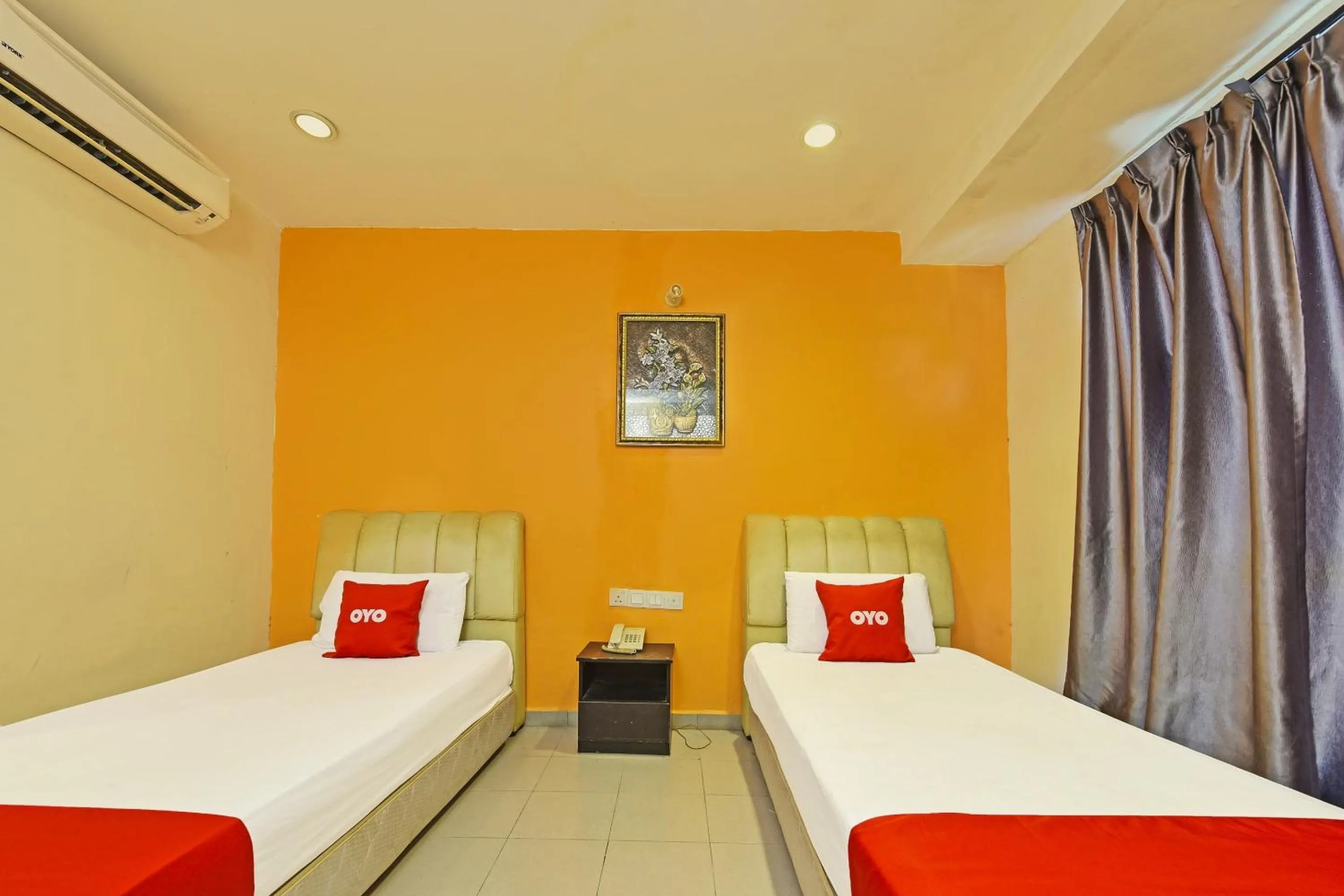 Bedroom, Bed in OYO 90510 Hotel Sahara