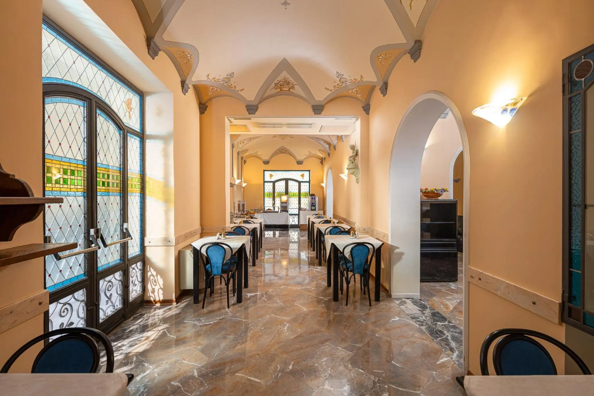 Breakfast in Hotel City