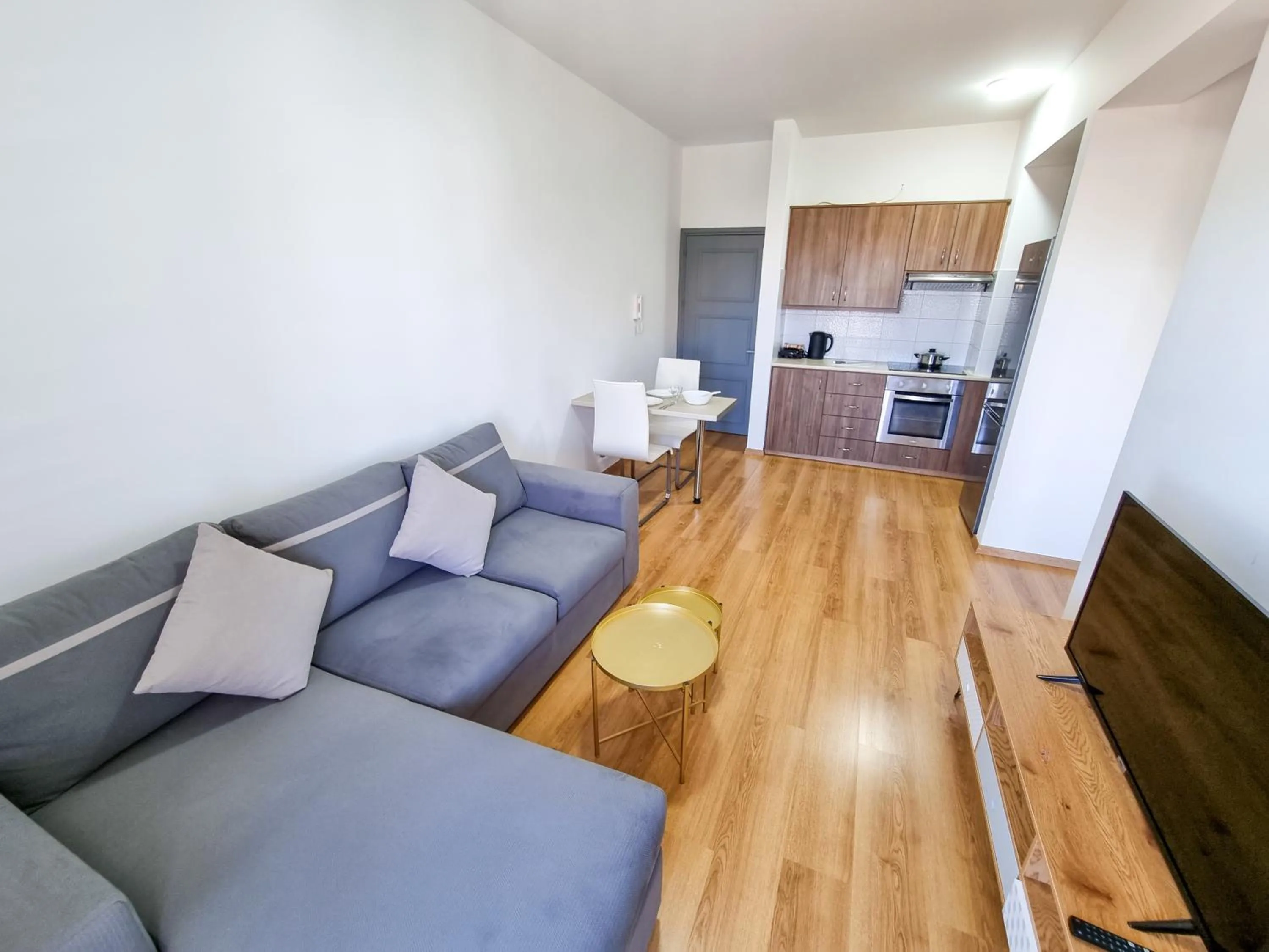 Kitchen or kitchenette in Springfield Park Apartment