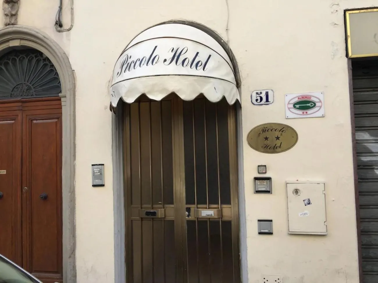 Facade/entrance in PICCOLO HOTEL Nel Centro Storico di Firenze