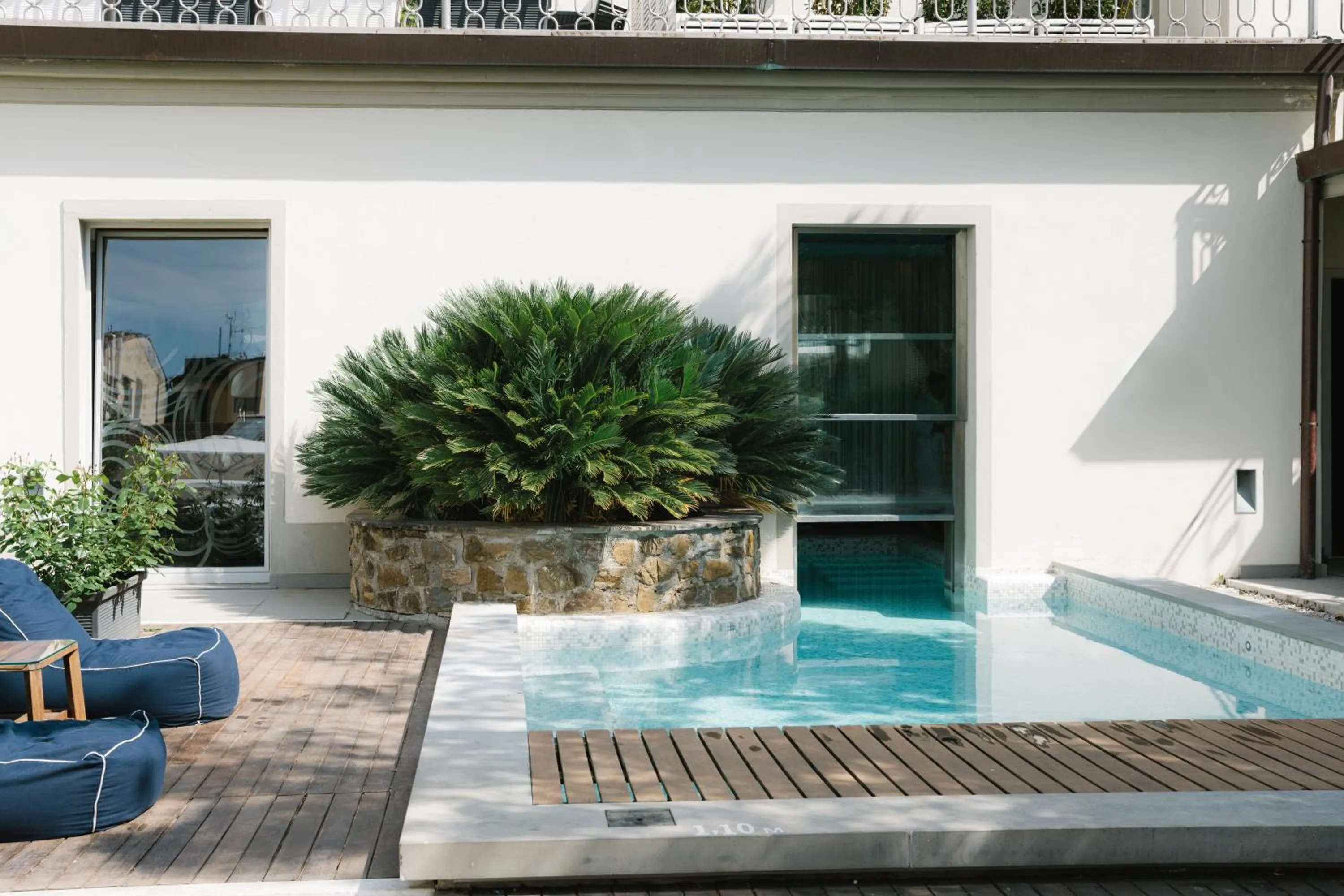 Pool view in Palazzo Castri 1874 Spa & Garden