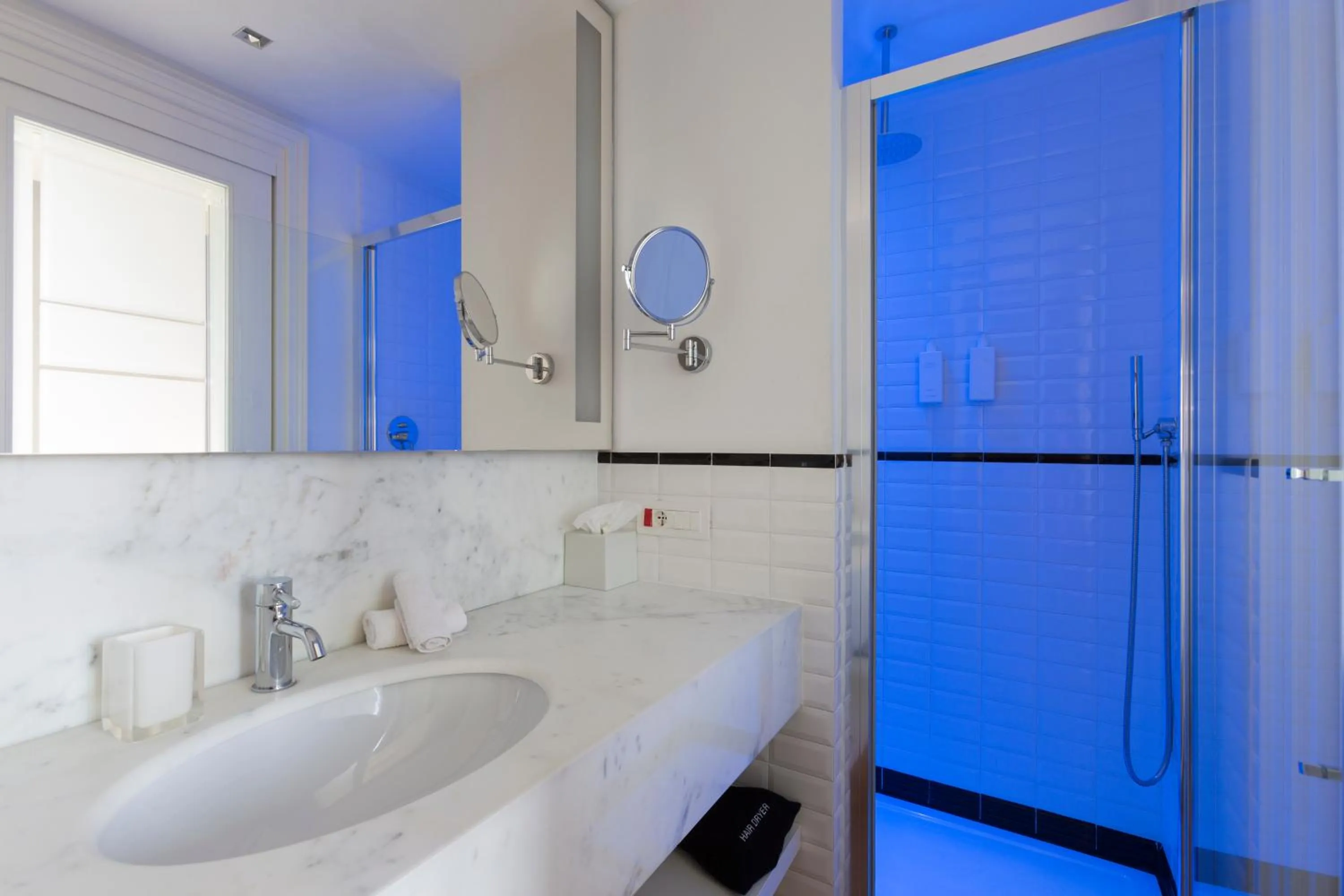 Bathroom in Palazzo Castri 1874 Spa & Garden