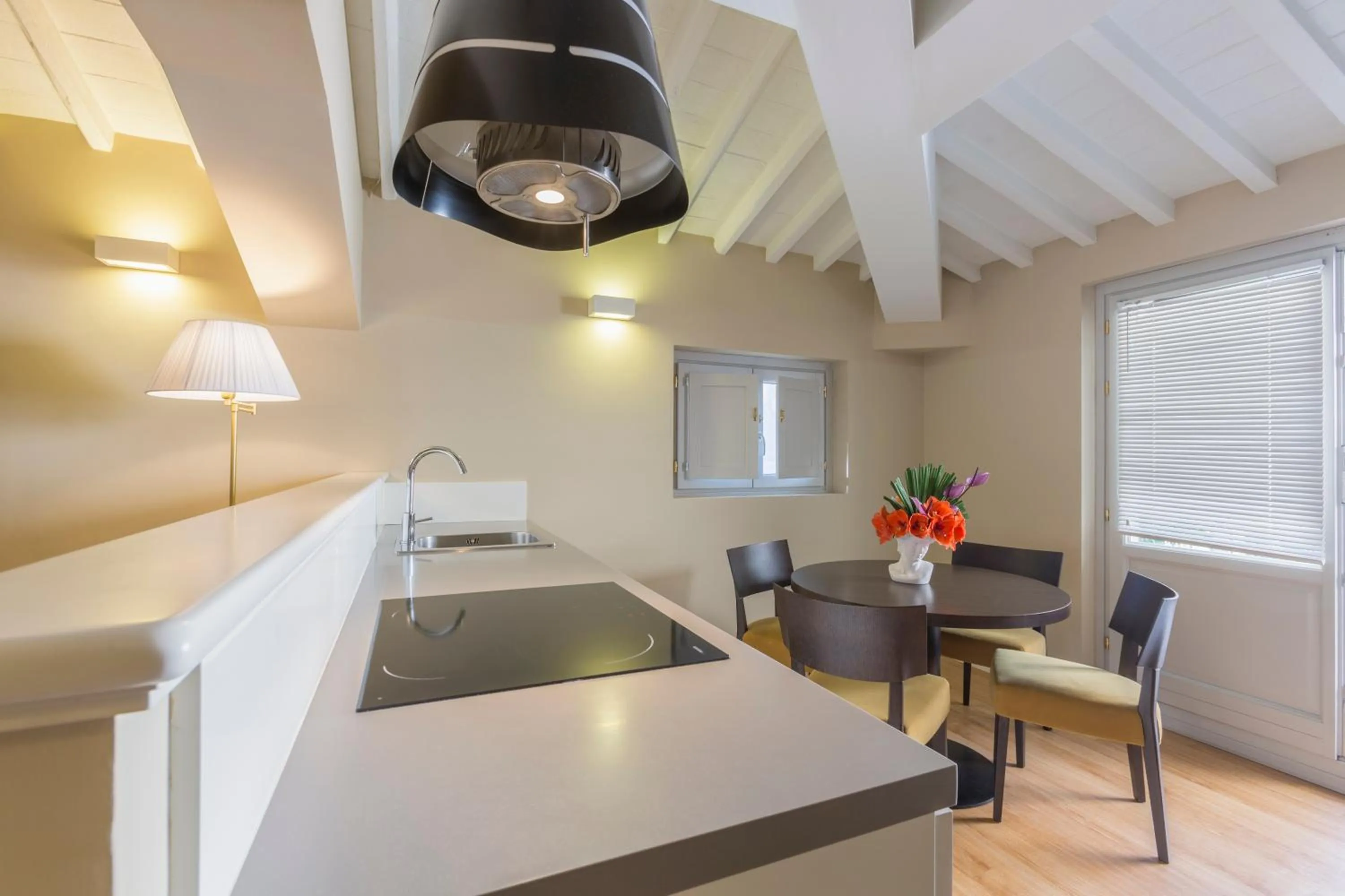 Kitchen or kitchenette in Palazzo Castri 1874 Spa & Garden