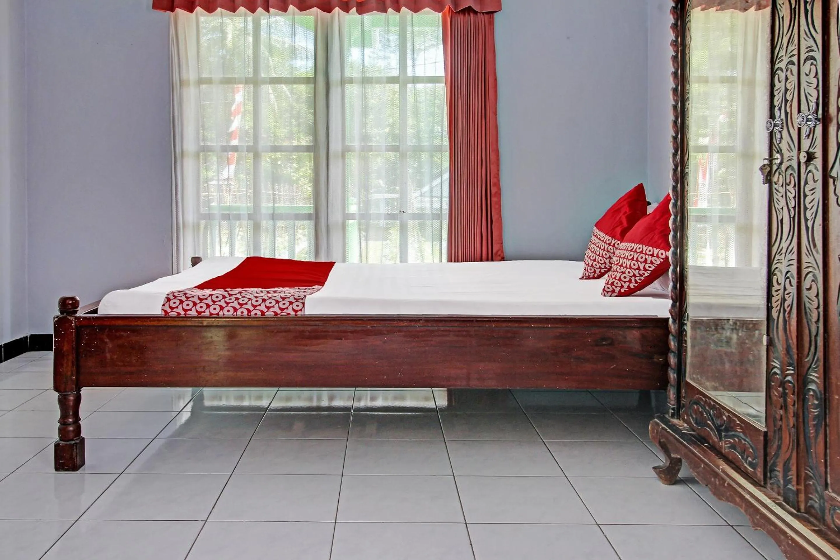 Bedroom, Bed in Hotel O Desa Wisata Pandean