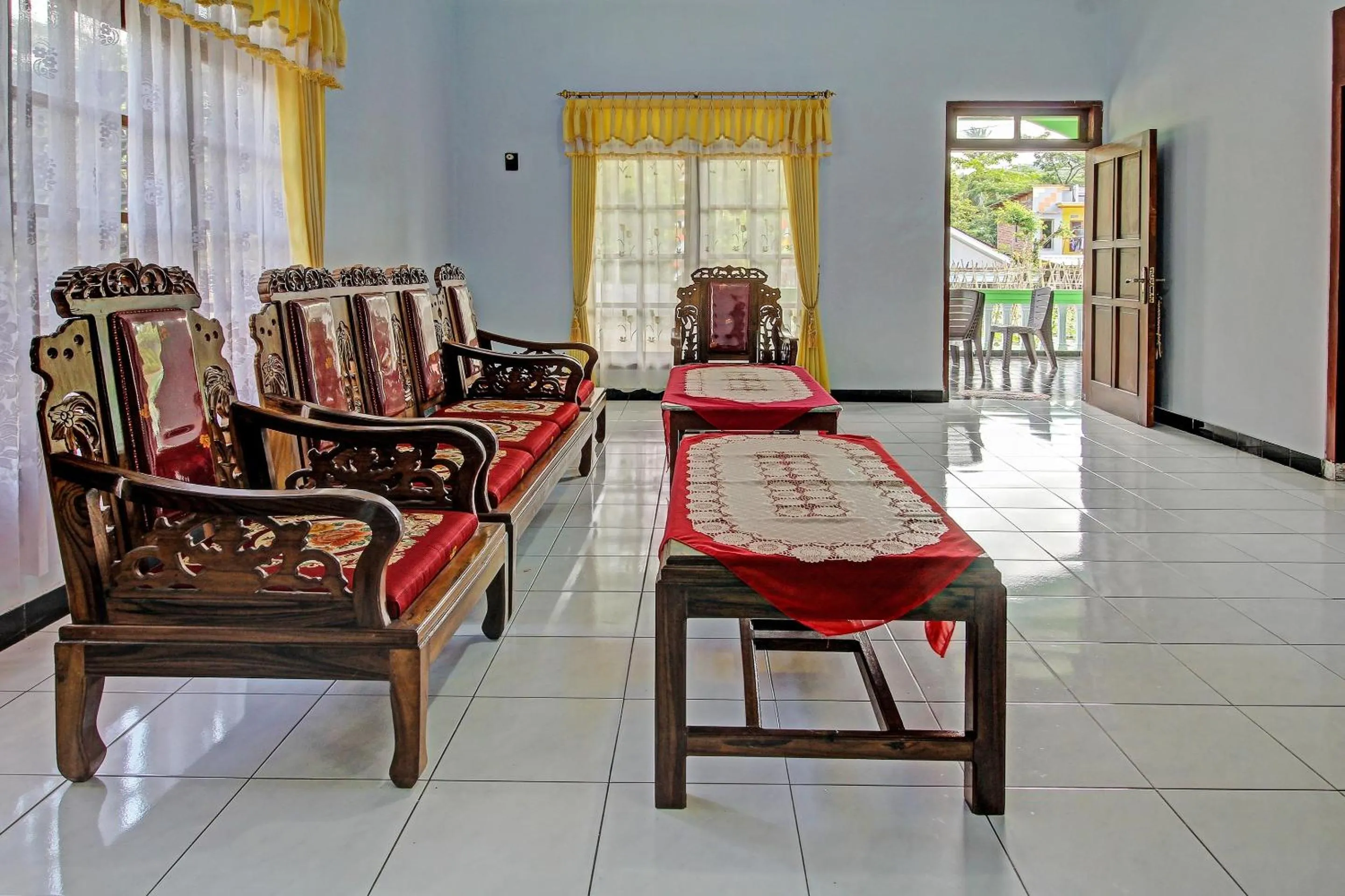 Lobby or reception in Hotel O Desa Wisata Pandean